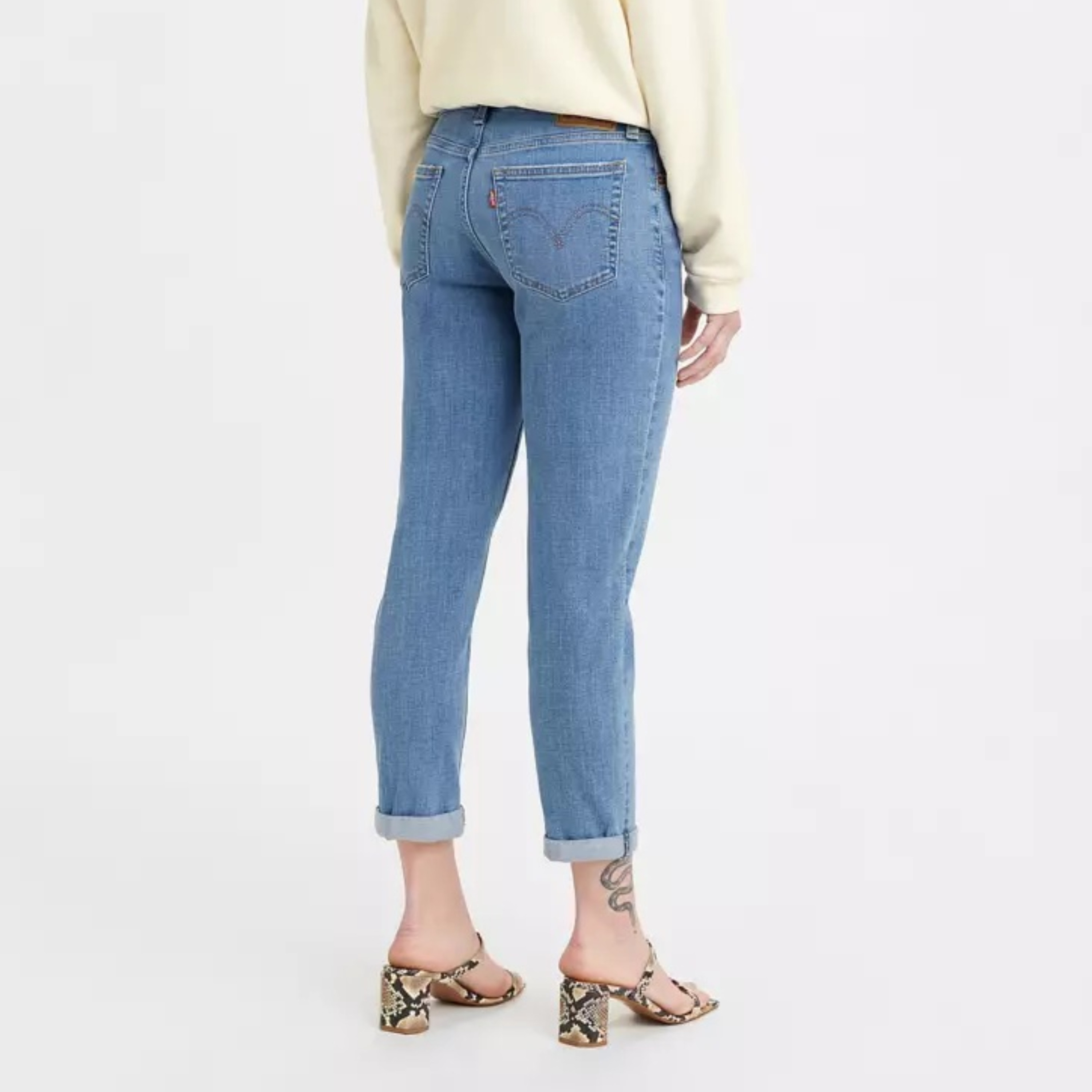 جينز حريمي بقصة "بوي فريند" مغسول باللون الأزرق مقاس 30 من ليفايس.-women-clothing-bottoms-jeans-image-4