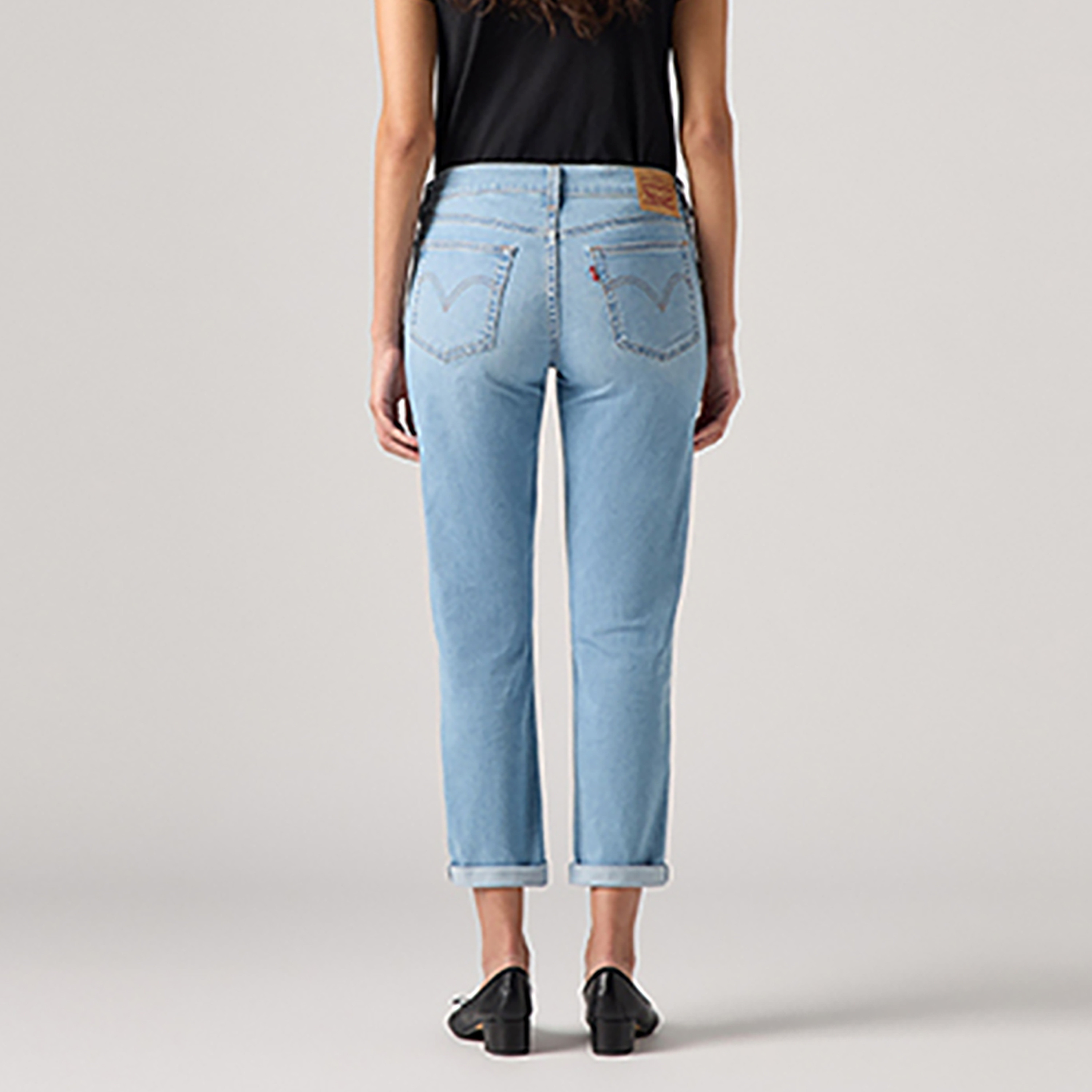 ليفي صديقه يتناسب مع جينز نسائي بوزن 5 جيوب بوزن أزرق 30-women-clothing-bottoms-jeans-image-2