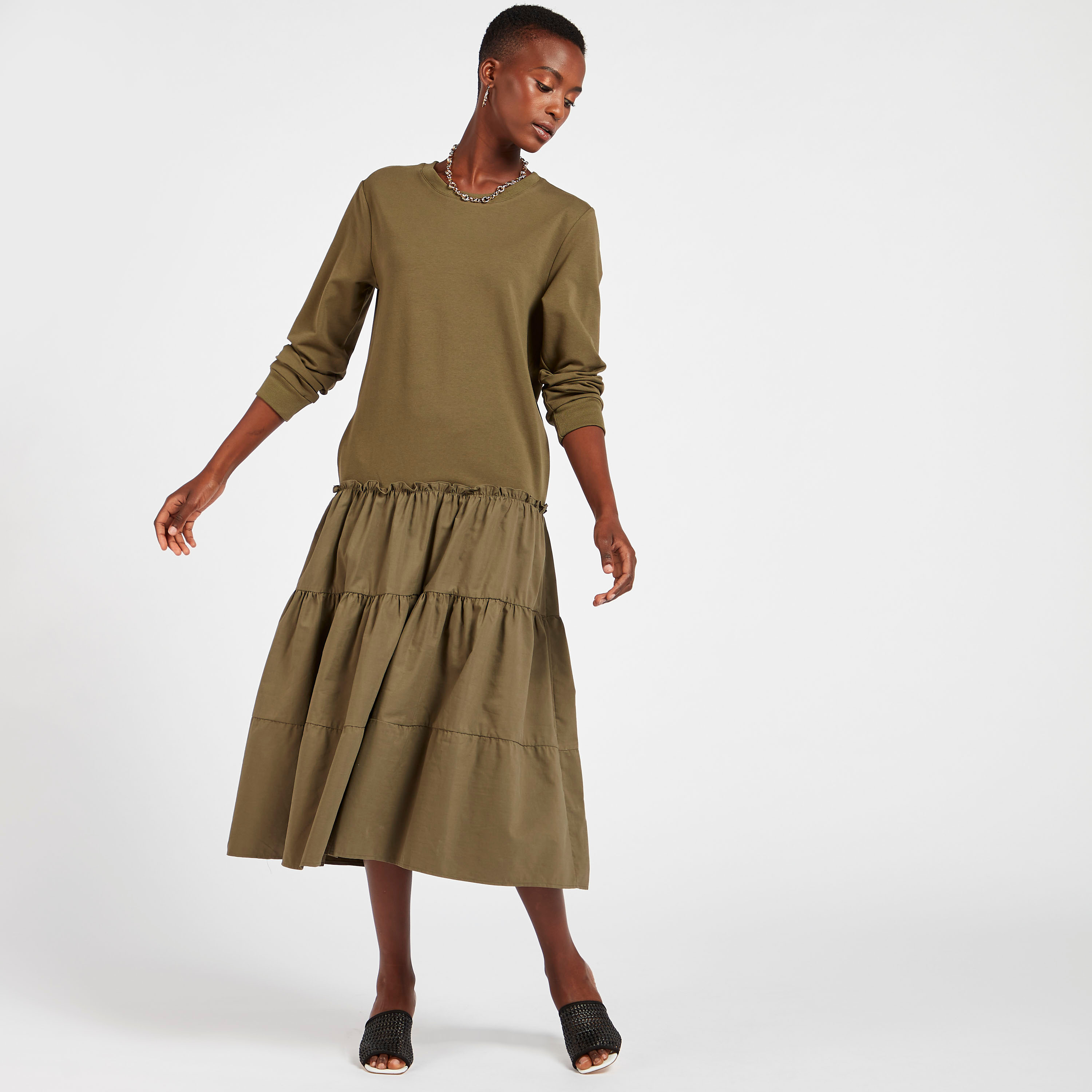 فستان ميدي إيه لاين سادة بأكمام طويلة وياقة مستديرة من إليجانزا-women-clothing-dresses-image-2