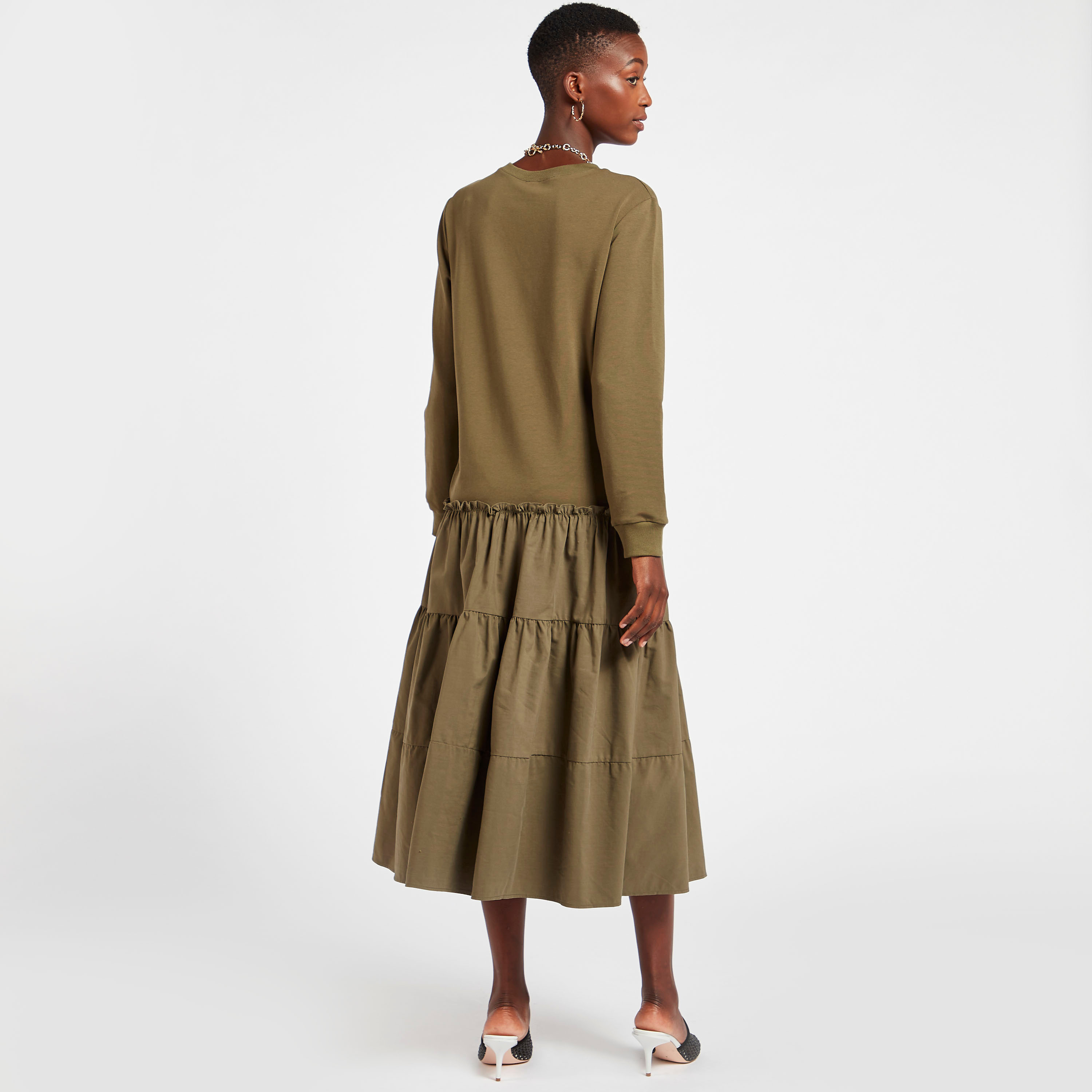 فستان ميدي إيه لاين سادة بأكمام طويلة وياقة مستديرة من إليجانزا-women-clothing-dresses-image-4