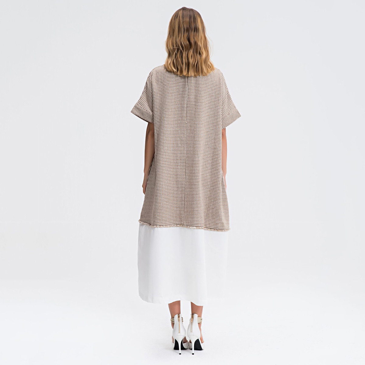 فستان ميدي إيه لاين بارز الملمس بياقة عالية وأكمام قصيرة من أنوتاه-women-clothing-dresses-image-5