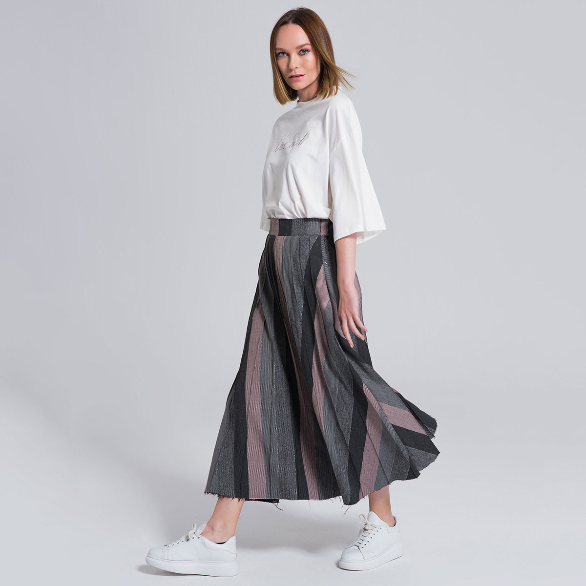 تنورة طويلة إيه لاين مخططة وبثنايا من إليجانزا-women-clothing-bottoms-skirts-image-2