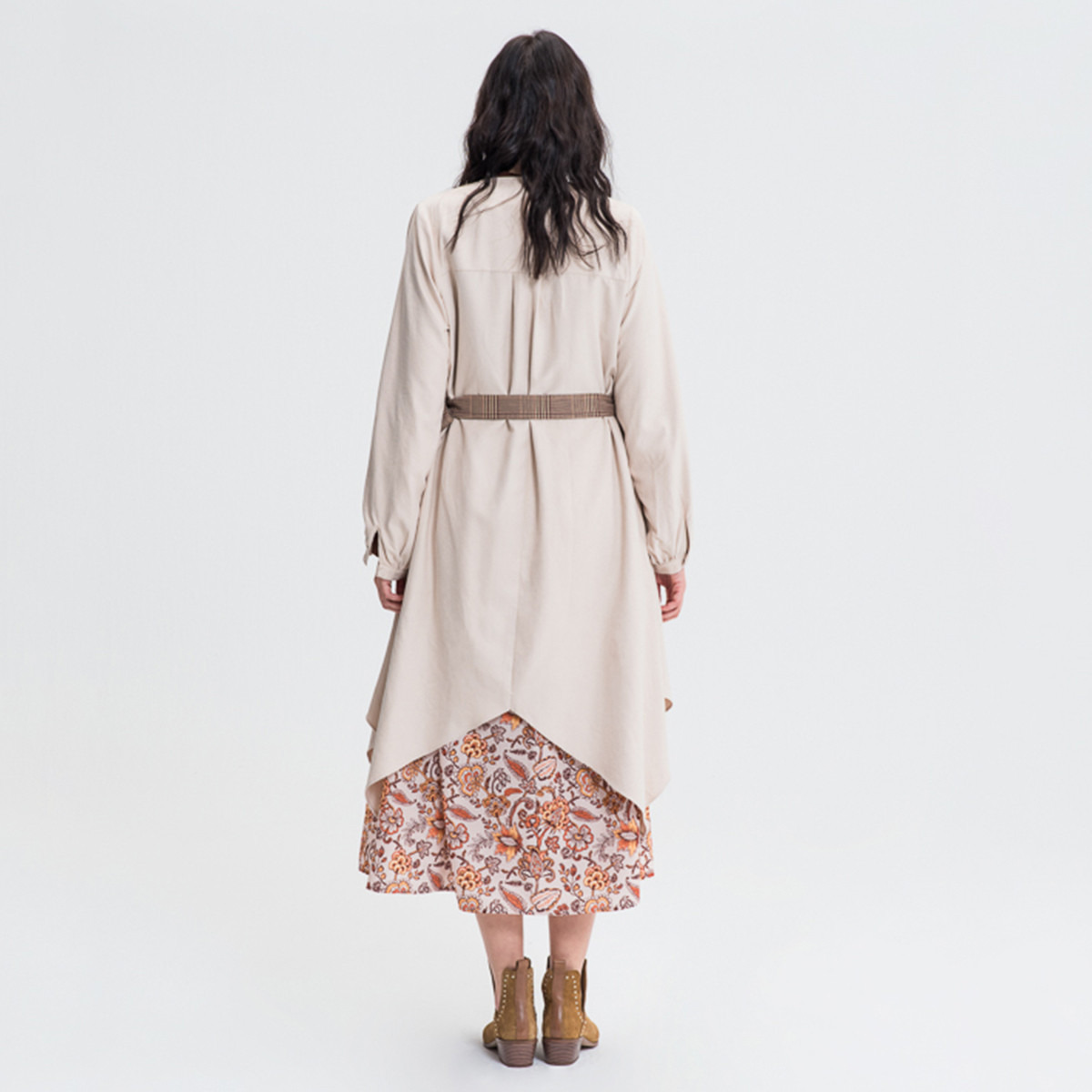 تونيك ساده ملفوف بياقة V وأكمام طويلة من أنوتاه-women-clothing-shirtsandblouses-blouses-image-1