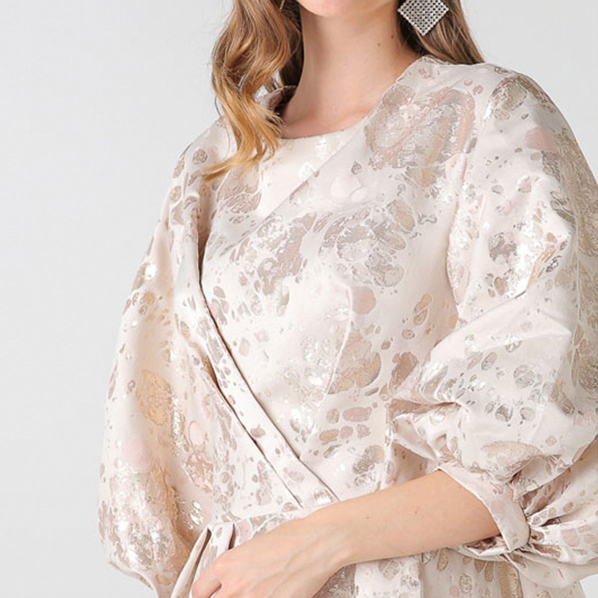 فستان إيه لاين ميدي بارز الملمس بأكمام منتفخة من أنوتاه-women-clothing-dresses-image-4