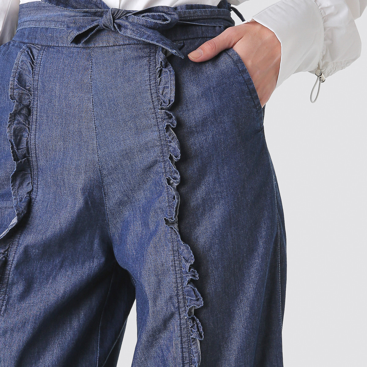 بنطلون قصير بارز الملمس بتفاصيل كشكش من أنوتاه-girls-clothing-bottoms-jeansandjeggings-image-3