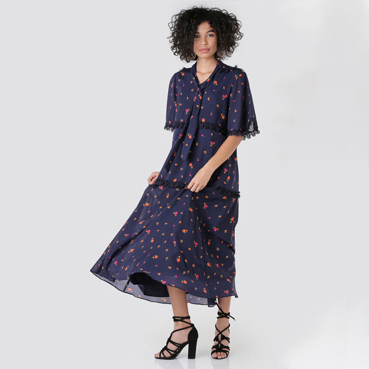 فستان إيه لاين بطبعات طويل بياقة v وأكمام قصيرة من أنوتاه-women-clothing-dresses-image-1
