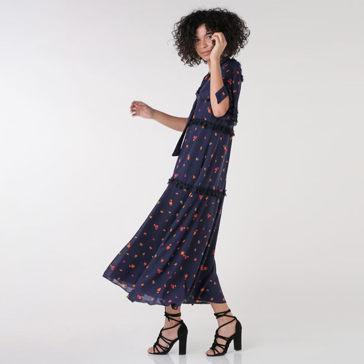 فستان إيه لاين بطبعات طويل بياقة v وأكمام قصيرة من أنوتاه-women-clothing-dresses-image-2