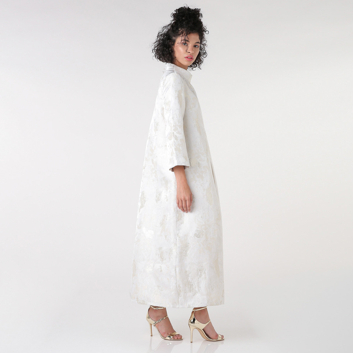 فستان طويل بياقة عالية وأكمام طويلة من أنوتاه-women-clothing-dresses-image-2