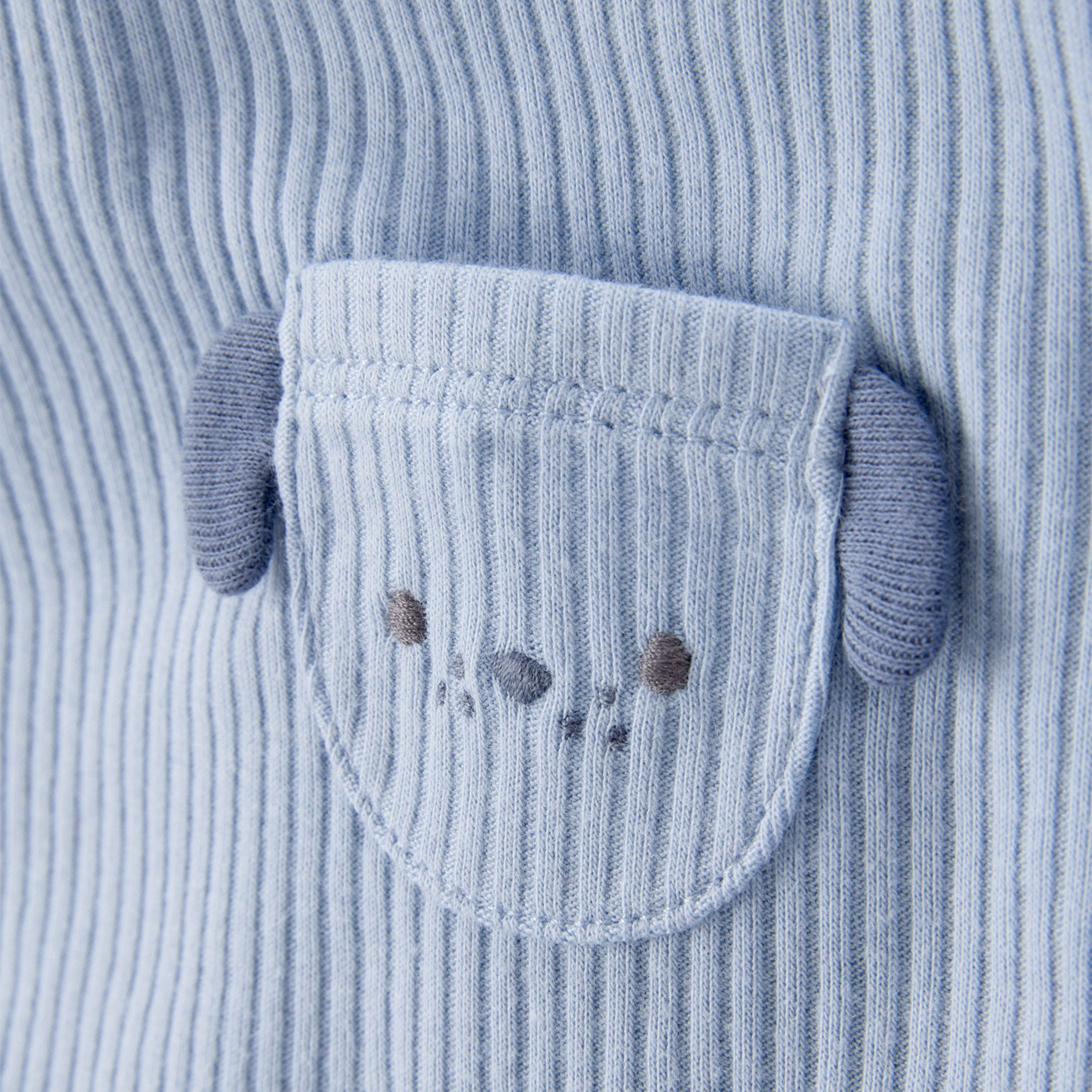 مرايل (صدريات) بتصميم مخطط مكونة من 3 قطع من كارترز-baby-feeding-bibs-image-3