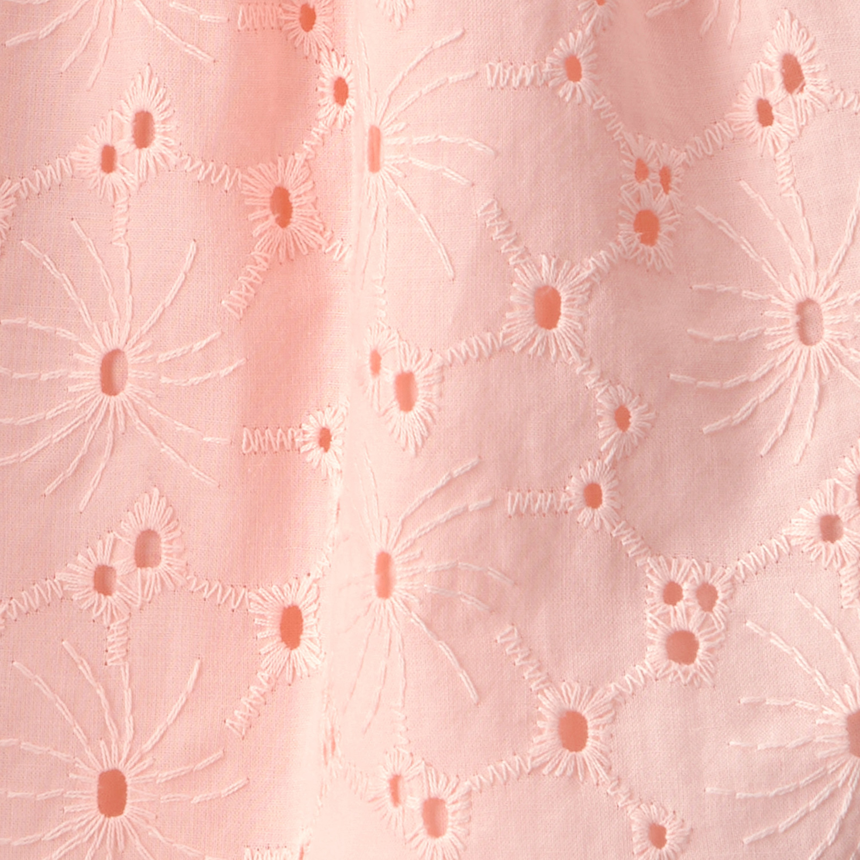 فستان بتصميم "آيليت" مفرغ وأكمام قصيرة مع سروال تحتي (بلومرز) من كارترز-baby-girls-clothing-dressesandjumpsuits-image-4