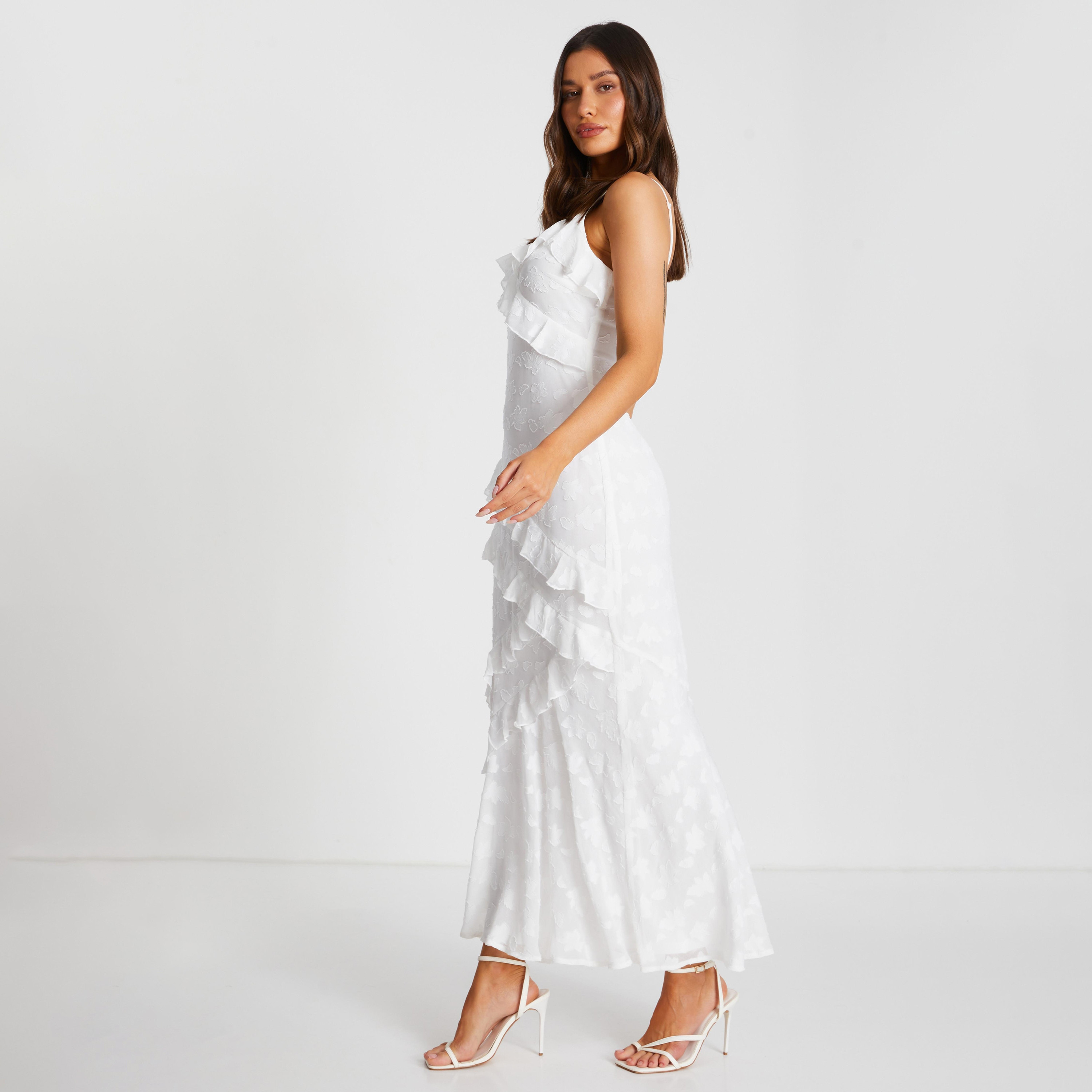 فستان ميداكسي بكشكشة ورقبة على شكل حرف V من الشيفون الأبيض من كويز-women-clothing-dresses-image-3