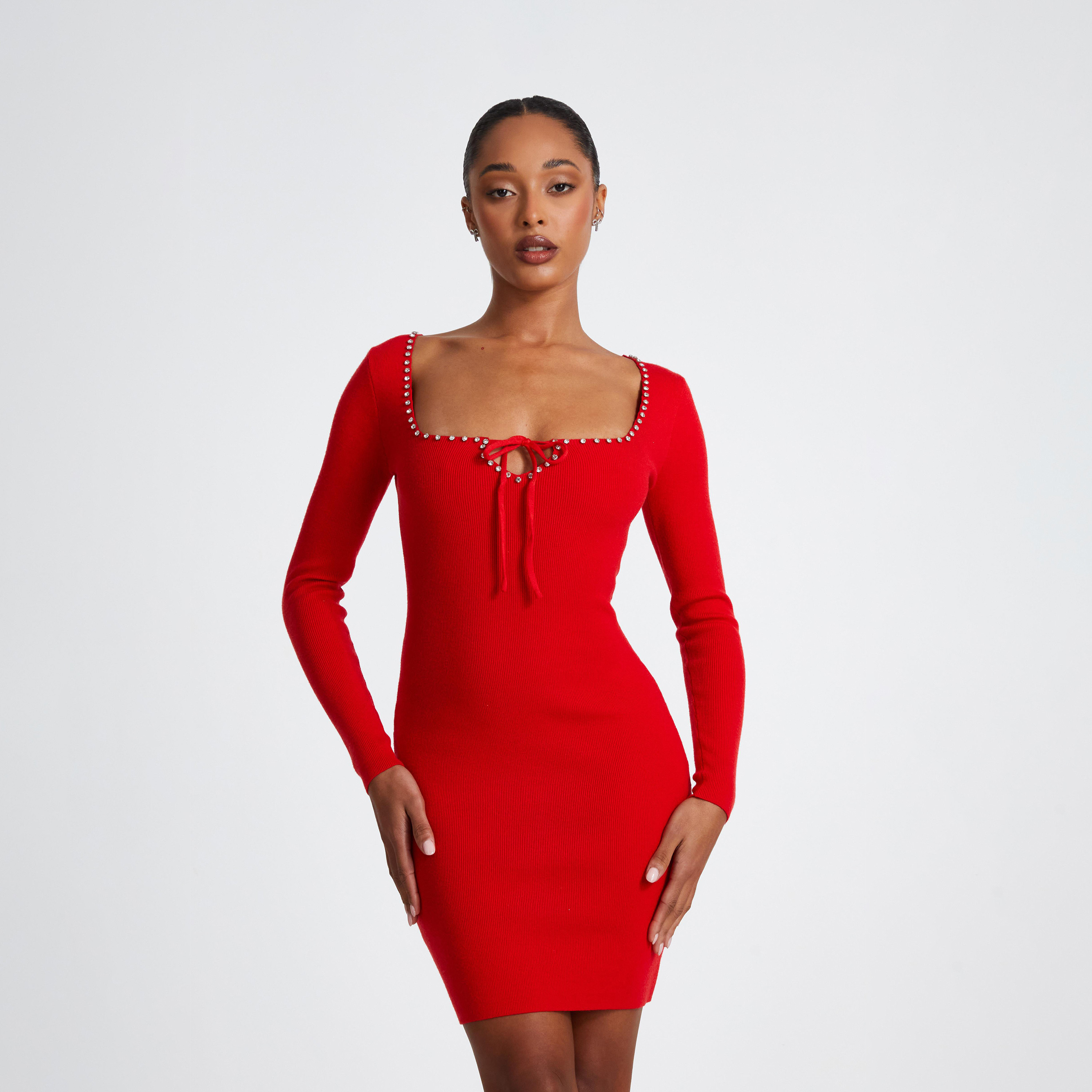 كويز-  فستان قصير بأكمام طويلة من الصوف المحبوك وحافة ماسية-women-clothing-dresses-image-1
