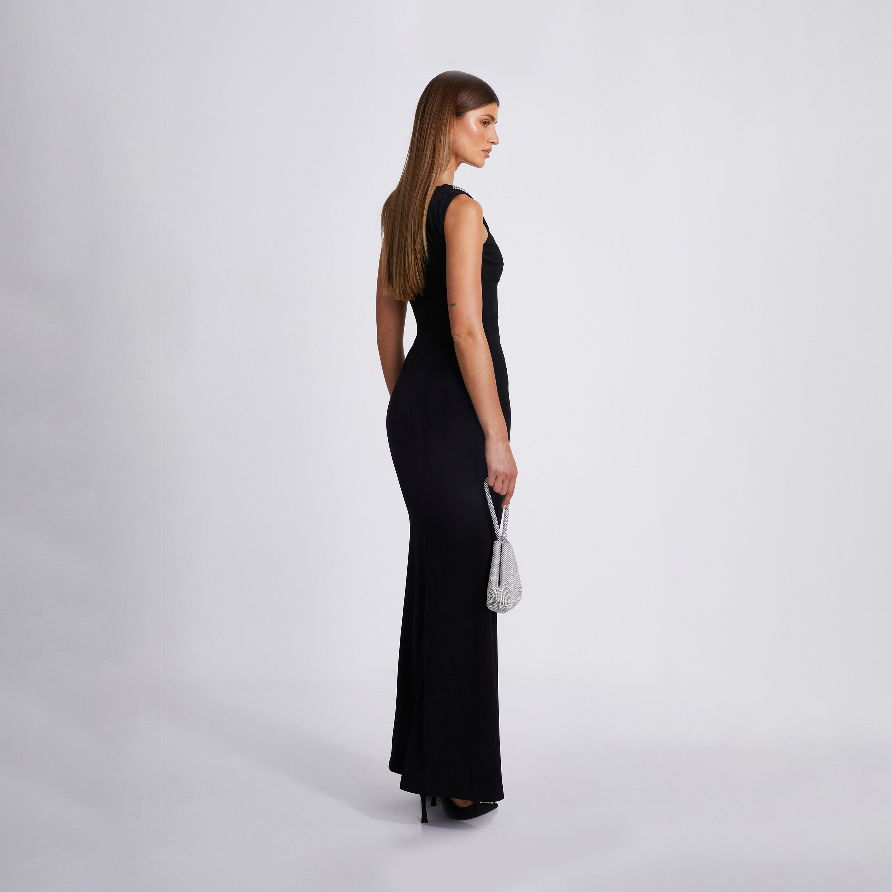 كويز-  فستان سهرة ماكسي أسود بحواف بزينة أحجار اصطناعية  وذيل السمكة-women-clothing-dresses-image-2