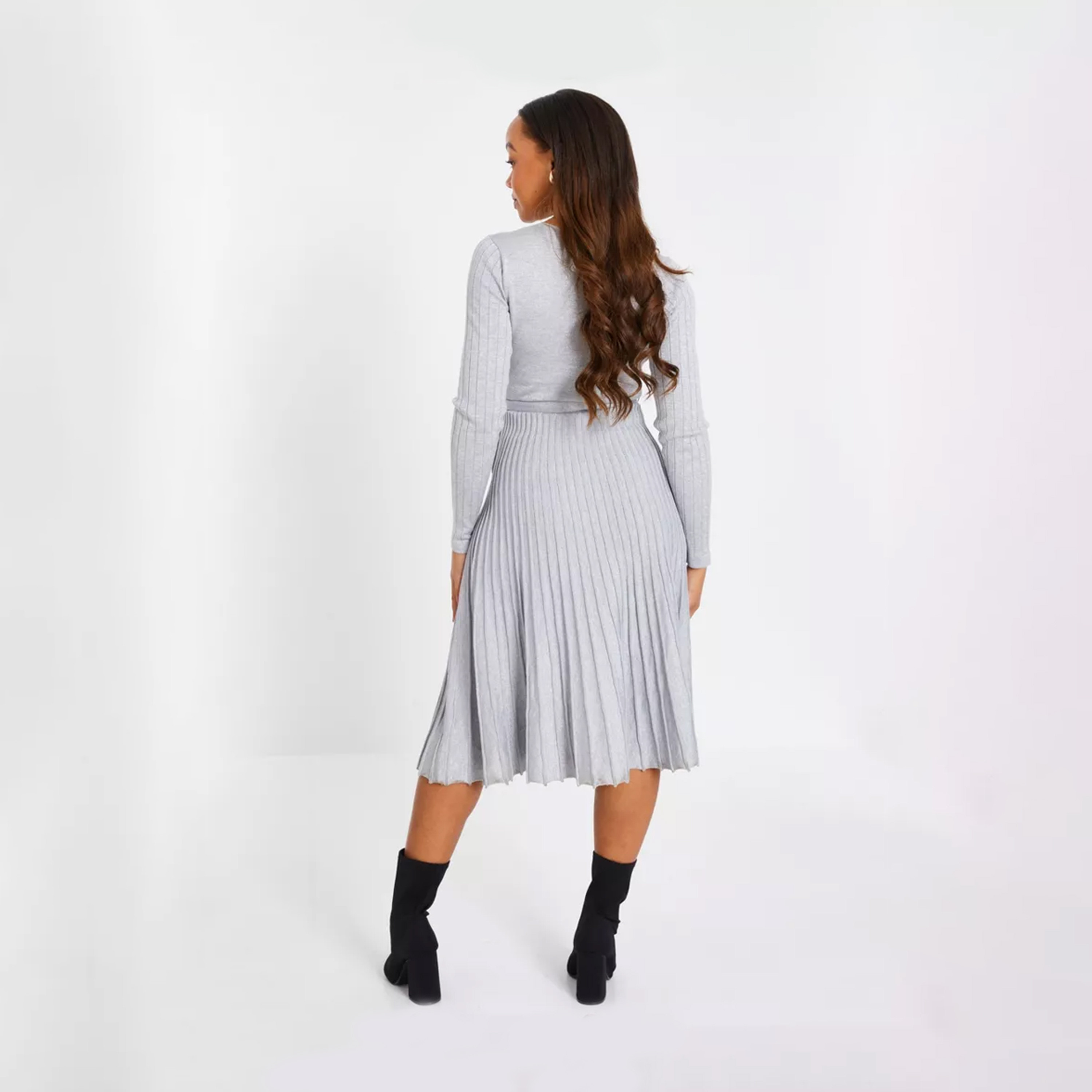 كويز- فستان سهرة ماكسي أخضر مخملي بقصّة كتف واحد-women-clothing-dresses-image-2