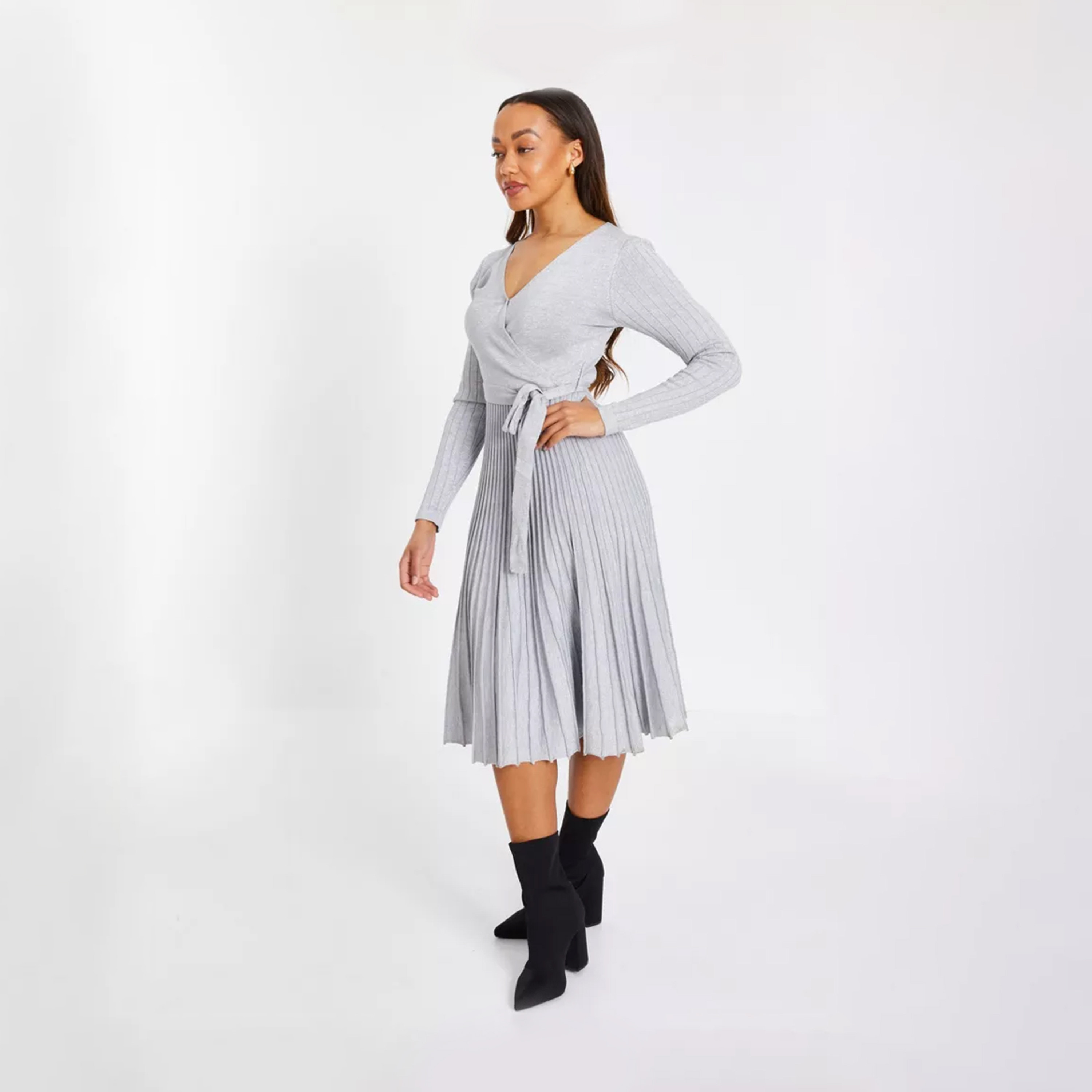 كويز- فستان سهرة ماكسي أخضر مخملي بقصّة كتف واحد-women-clothing-dresses-image-3