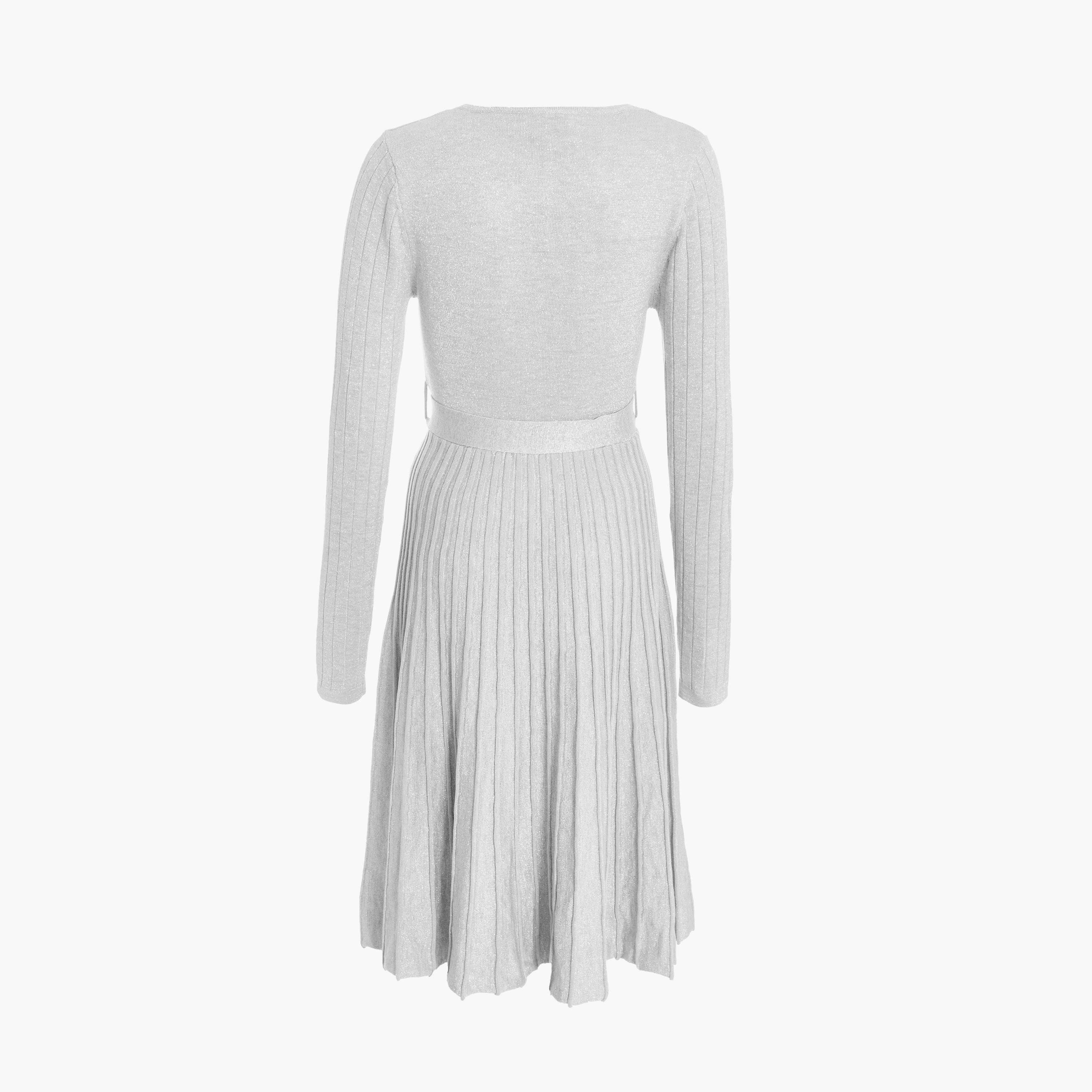 كويز- فستان سهرة ماكسي أخضر مخملي بقصّة كتف واحد-women-clothing-dresses-image-6