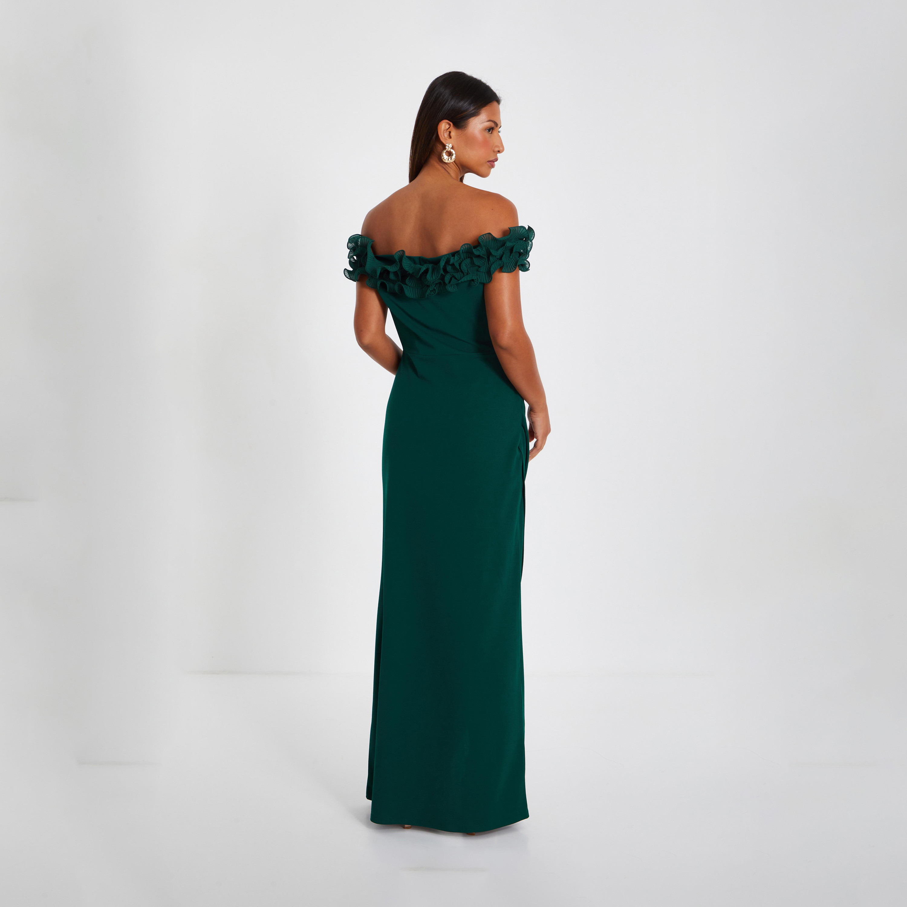 كويز- فستان ماكسي أخضر فاتح مكشوف الكتفين من قماش الكريب سكوبا-women-clothing-dresses-image-2