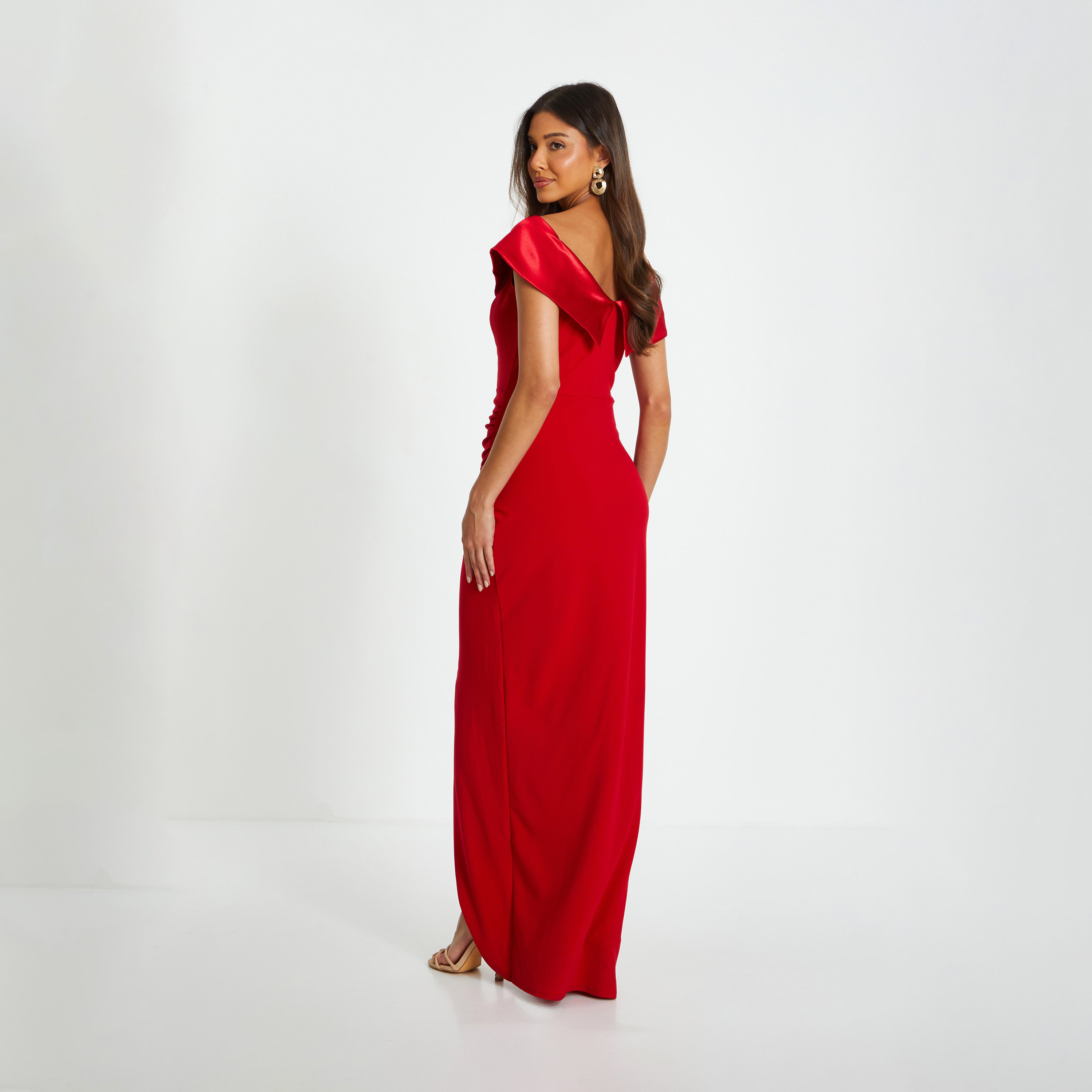 كويز- فستان ماكسي باردو ملفوف من الساتان والكريب الأحمر-women-clothing-dresses-image-2