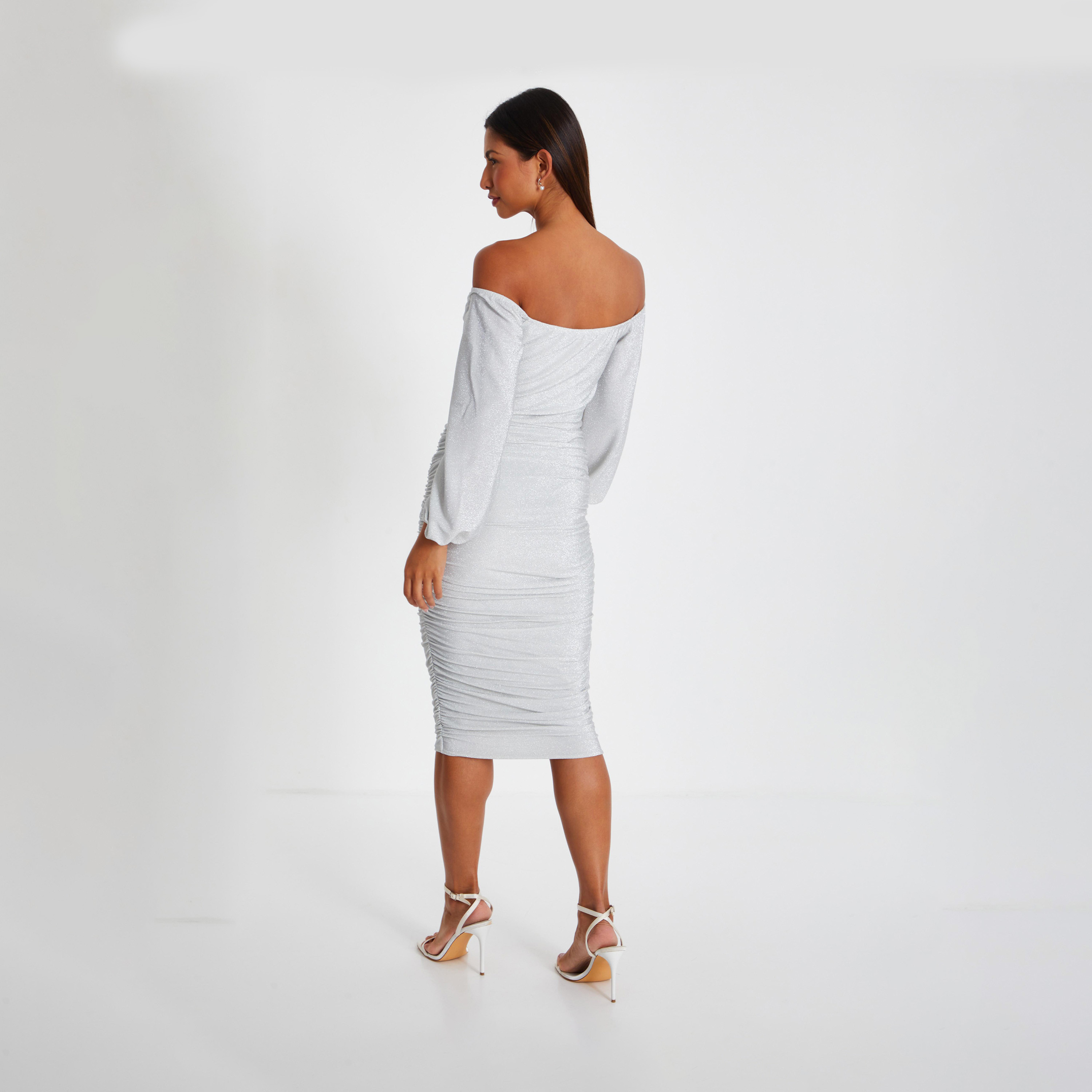 كويز- فستان فضي لامع ميدي من قماش باردوت-women-clothing-dresses-image-2