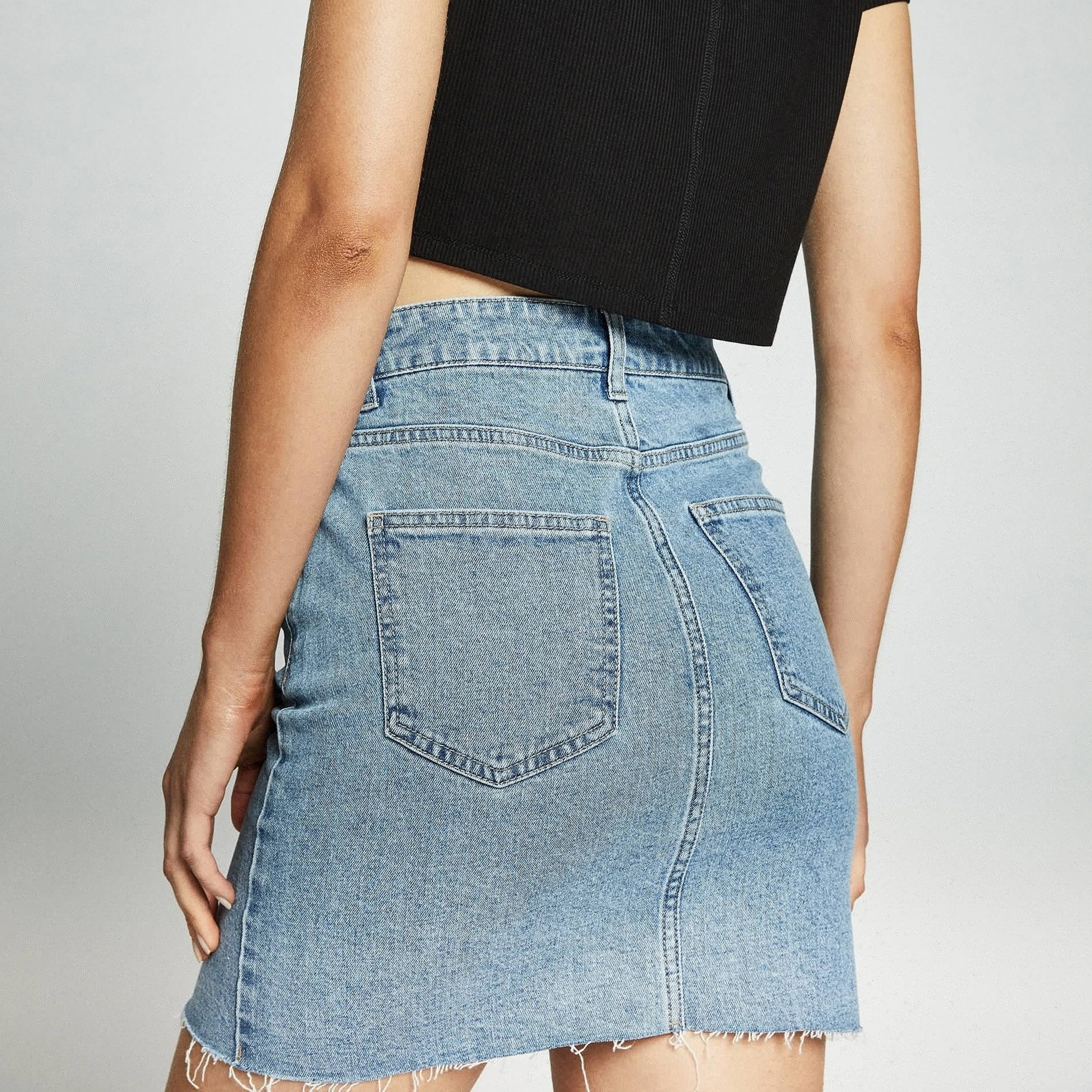 تنّورة دينم قصيرة بزر إغلاق وجيوب من كوتون أون-women-clothing-bottoms-skirts-image-2