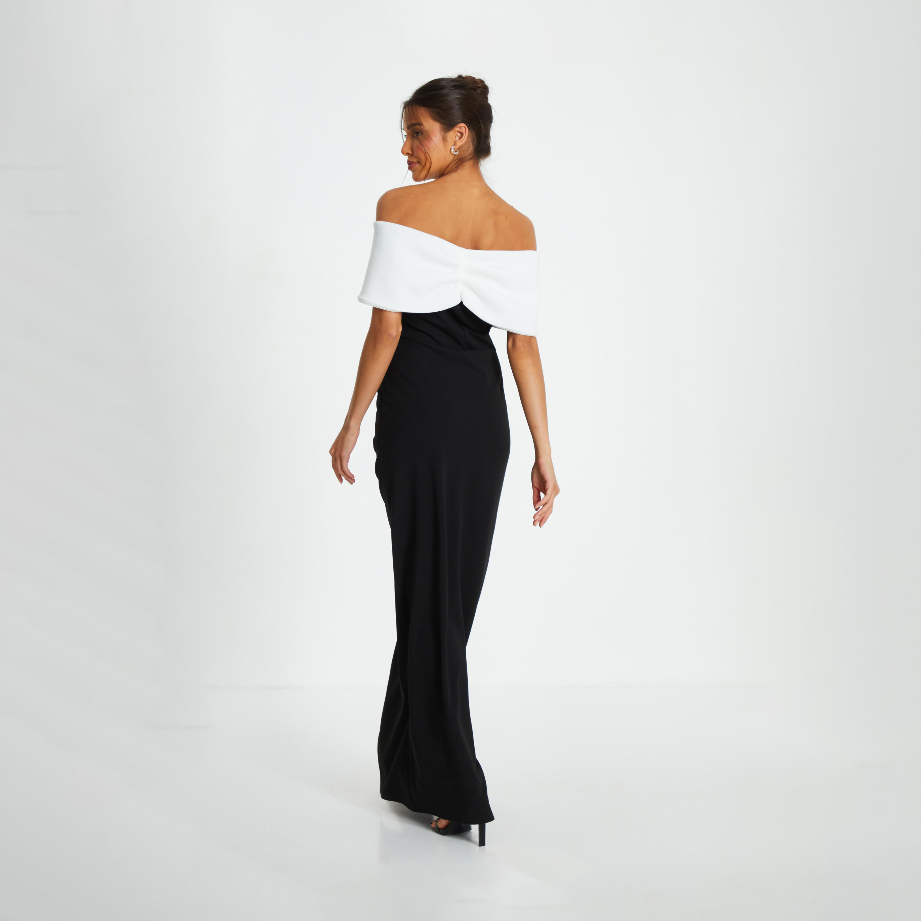كويز- فستان ماكسي أسود مكشوف الكتفين من قماش الكريب سكوبا-women-clothing-dresses-image-2