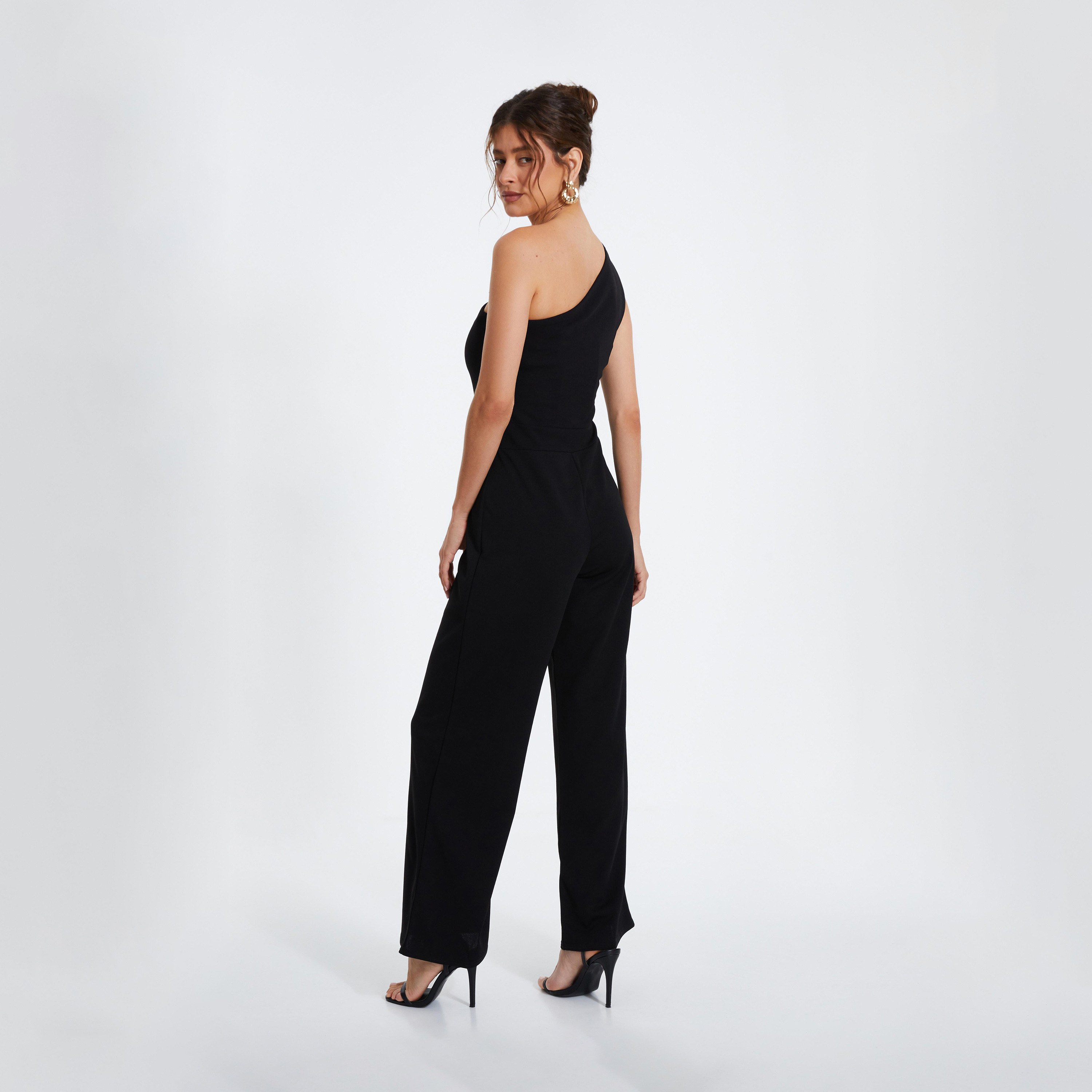 كويز- جمبسوت أسود بكتف واحد من الكريب مع مشبك ذهبي-women-clothing-jumpsuits-image-2