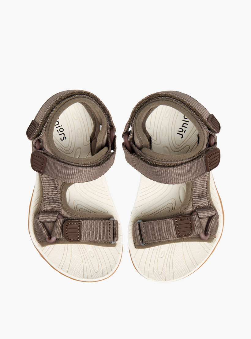 صندل بكعب سميك وشريط إغلاق للأولاد من جونيورز-boys-shoes-sandals-image-1