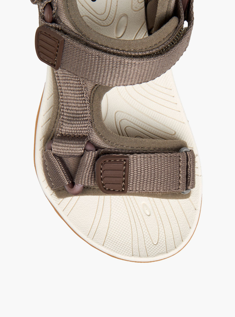 صندل بكعب سميك وشريط إغلاق للأولاد من جونيورز-boys-shoes-sandals-image-4