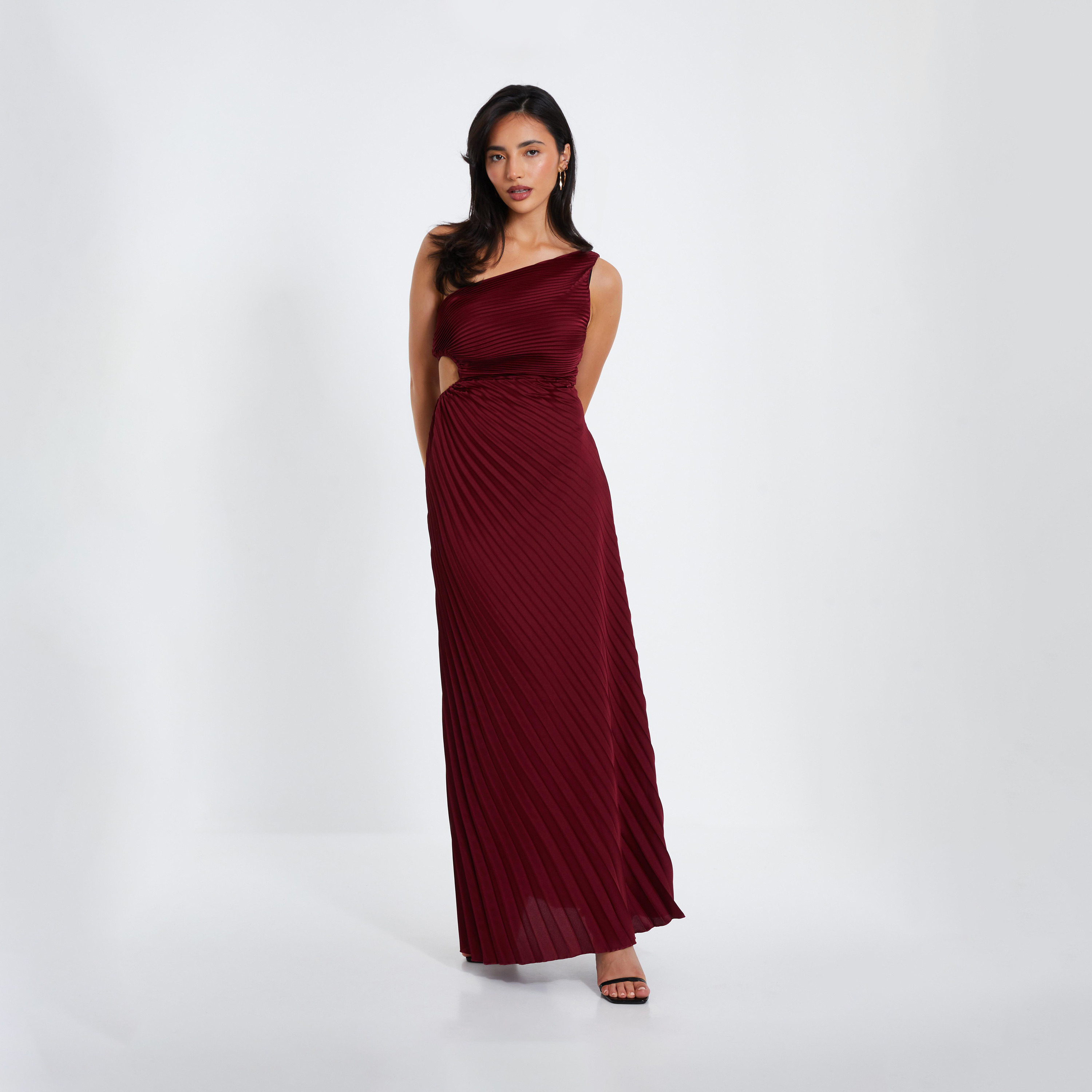 كويز-  فستان ماكسي سهرة من الساتان التوتي بكتف واحد مطوي-women-clothing-dresses-image-1