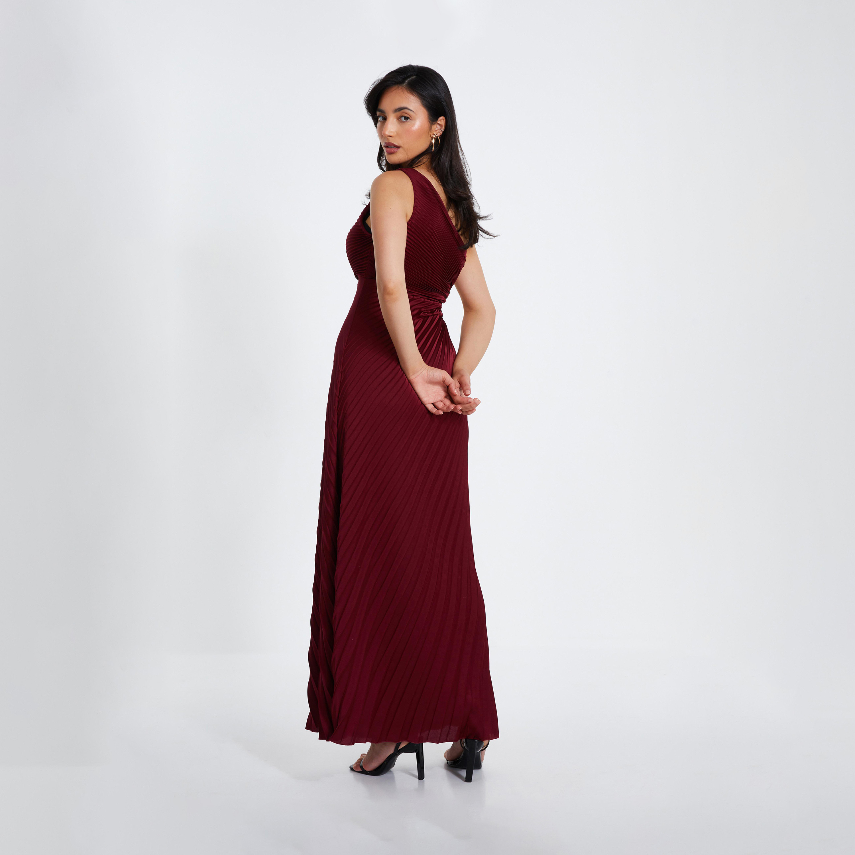 كويز-  فستان ماكسي سهرة من الساتان التوتي بكتف واحد مطوي-women-clothing-dresses-image-2