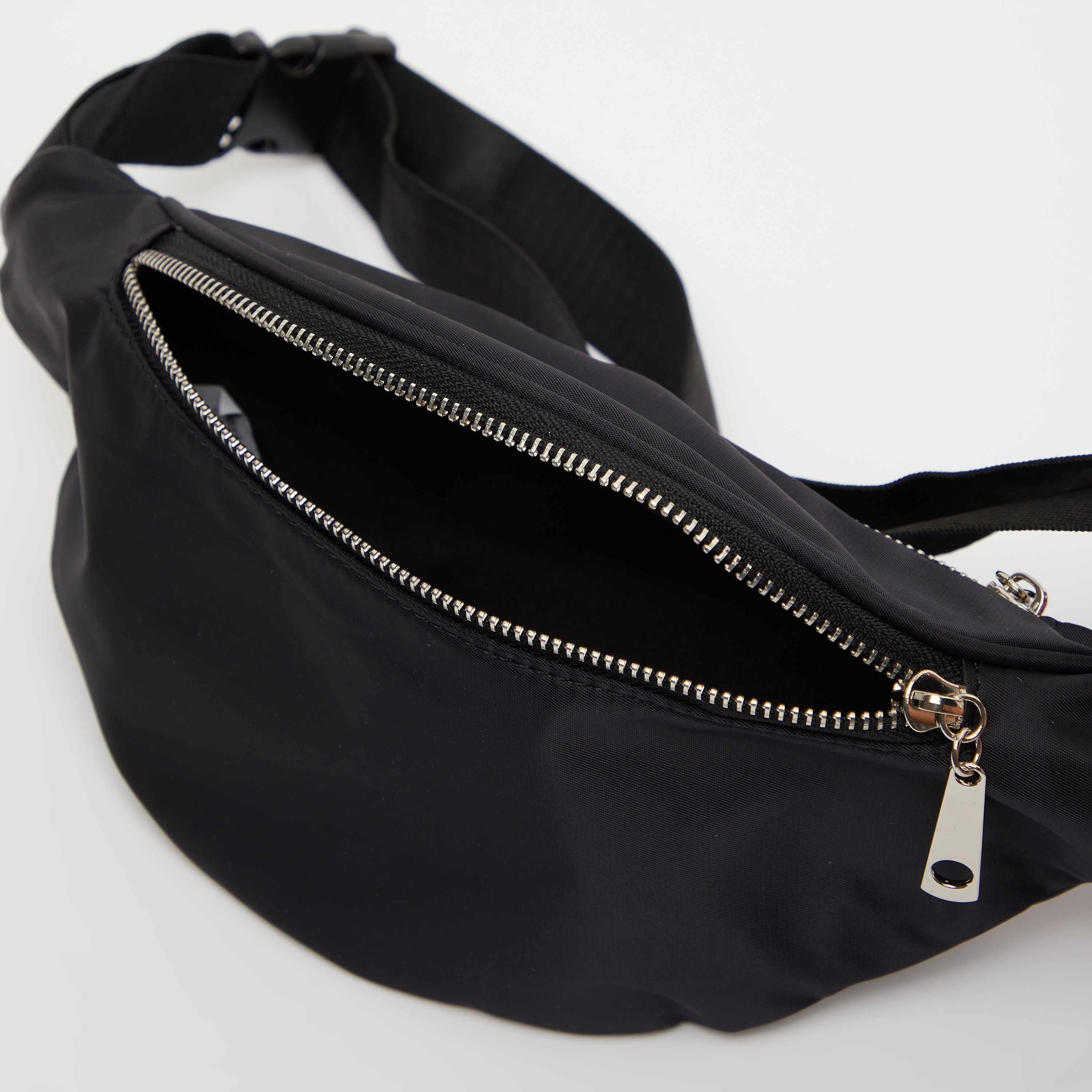 شنطة خصر سادة بسحّاب إغلاق-women-bagsandwallets-handbags-image-4