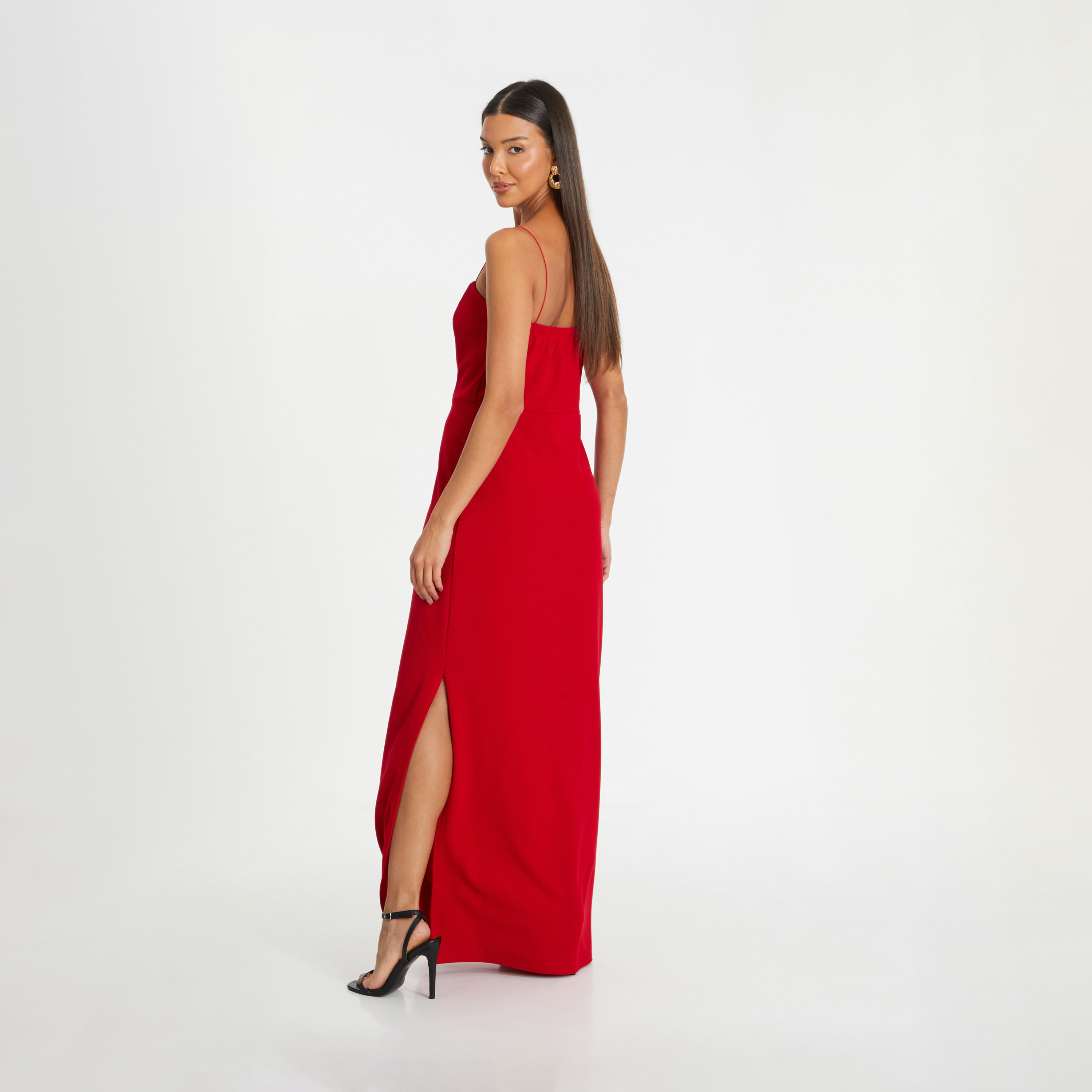 كويز-  فستان سهرة ماكسي أحمر بحزام بحواف من قماش الكريب الأحمر بنقشة الأزهار-women-clothing-dresses-image-2