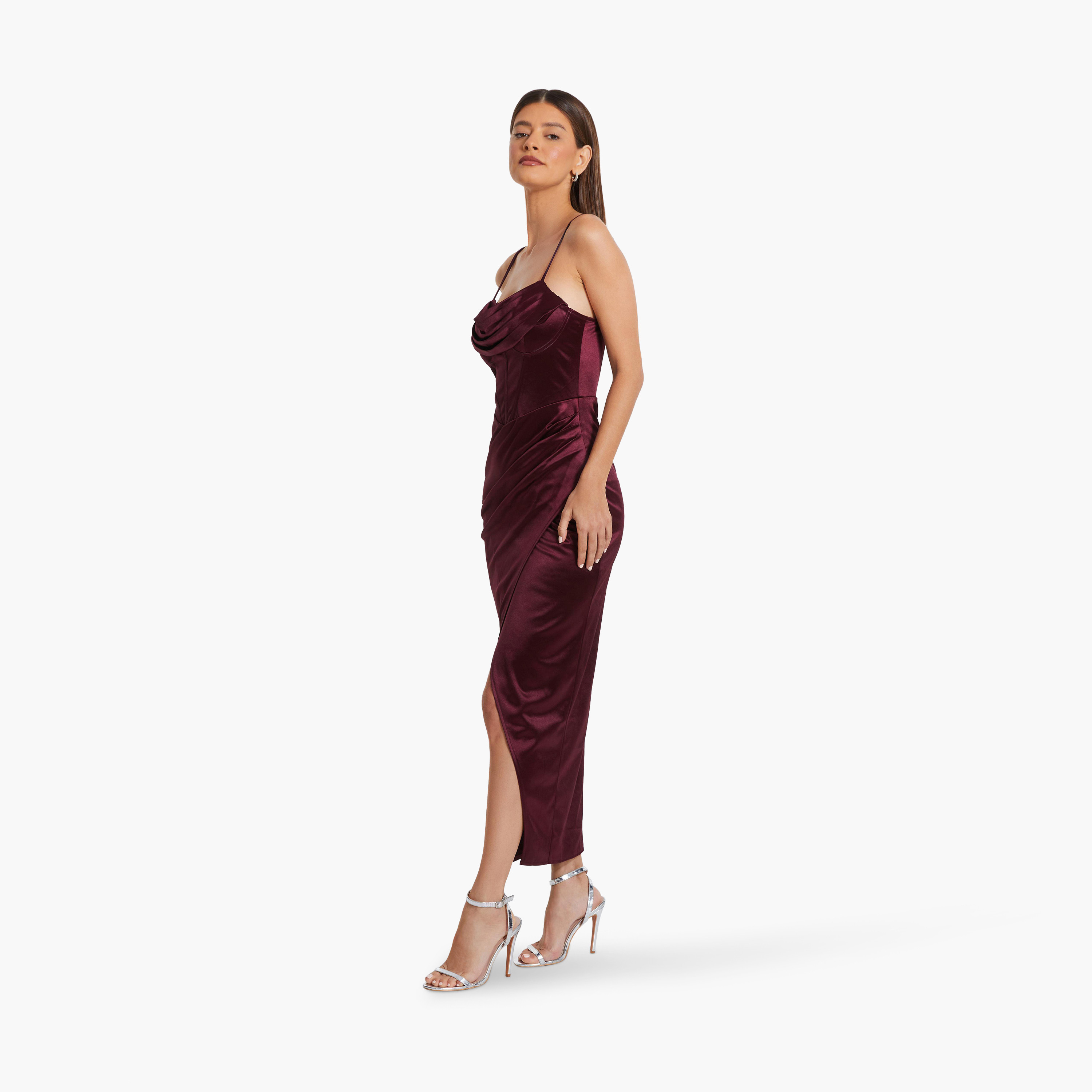 كويز- فستان سهرة ميدي بقصّة باردو من قماش الكريب باللون النبيذي مع تفاصيل مشد من الأمام-women-clothing-dresses-image-3