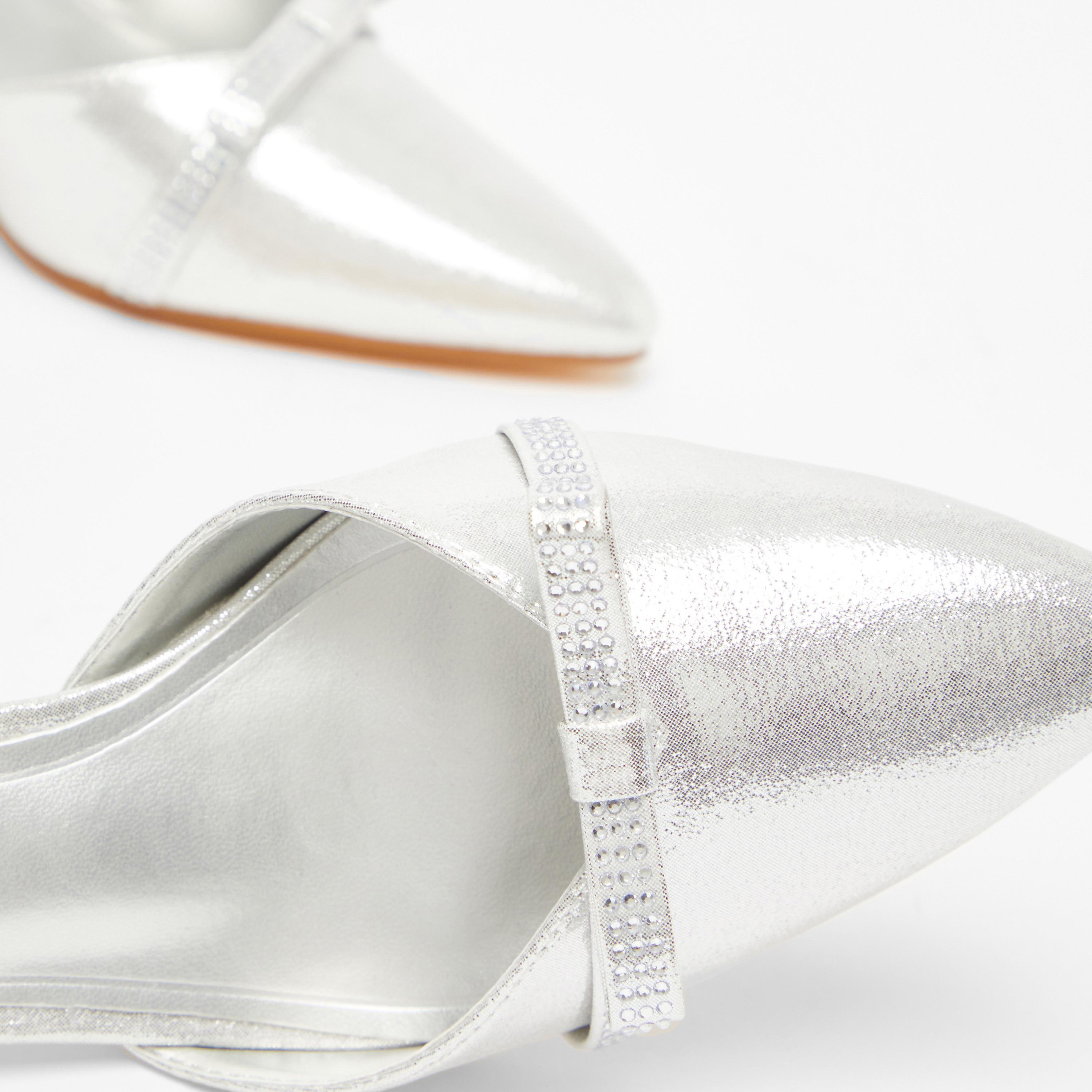 كويز- صندل نسائي بكعب صغير وحزام بإبزيم | 201052625-women-shoes-heels-image-3