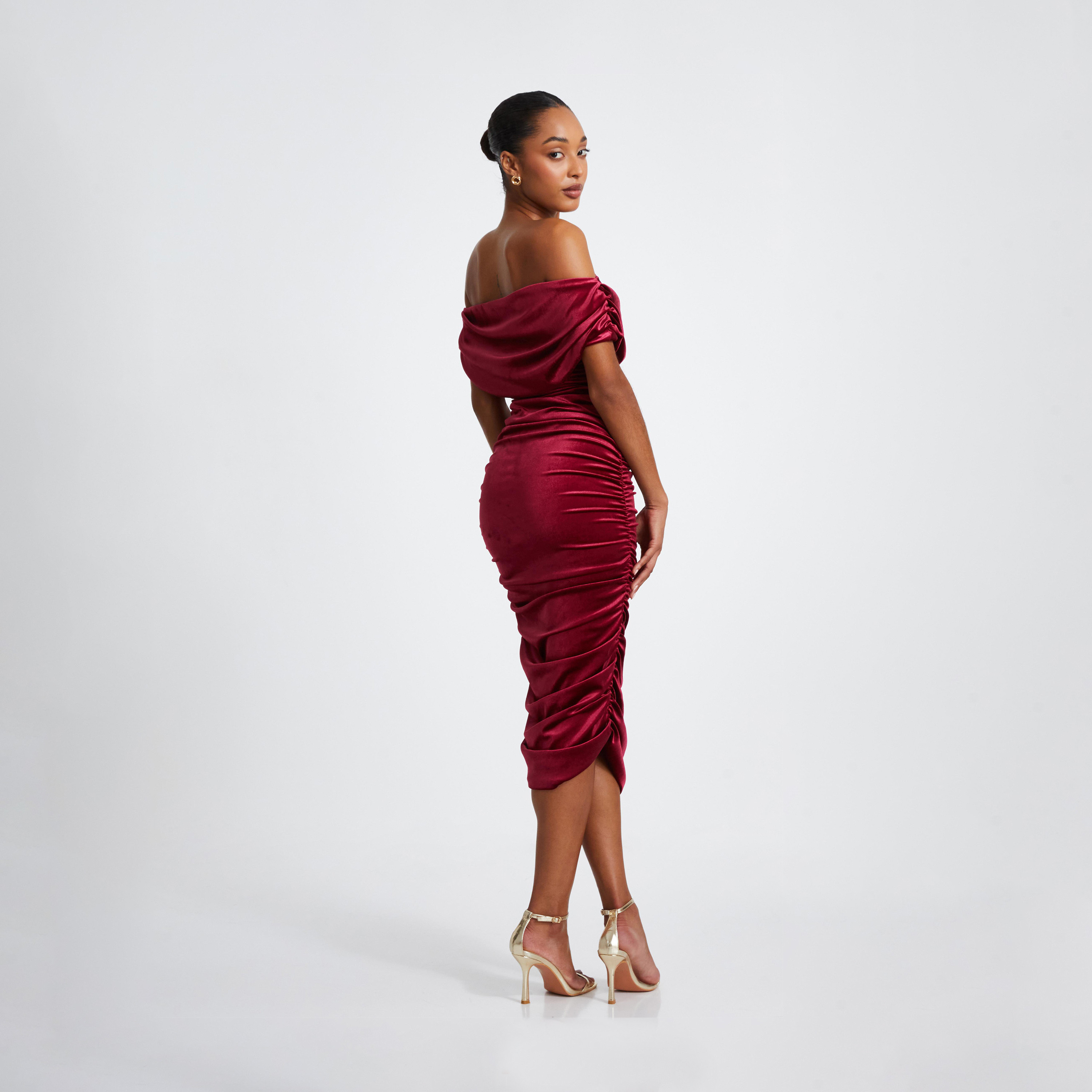 كويز-  فستان سهرة مخملي متوسط ​​الطول   التوتي وكشكشة-women-clothing-dresses-image-2