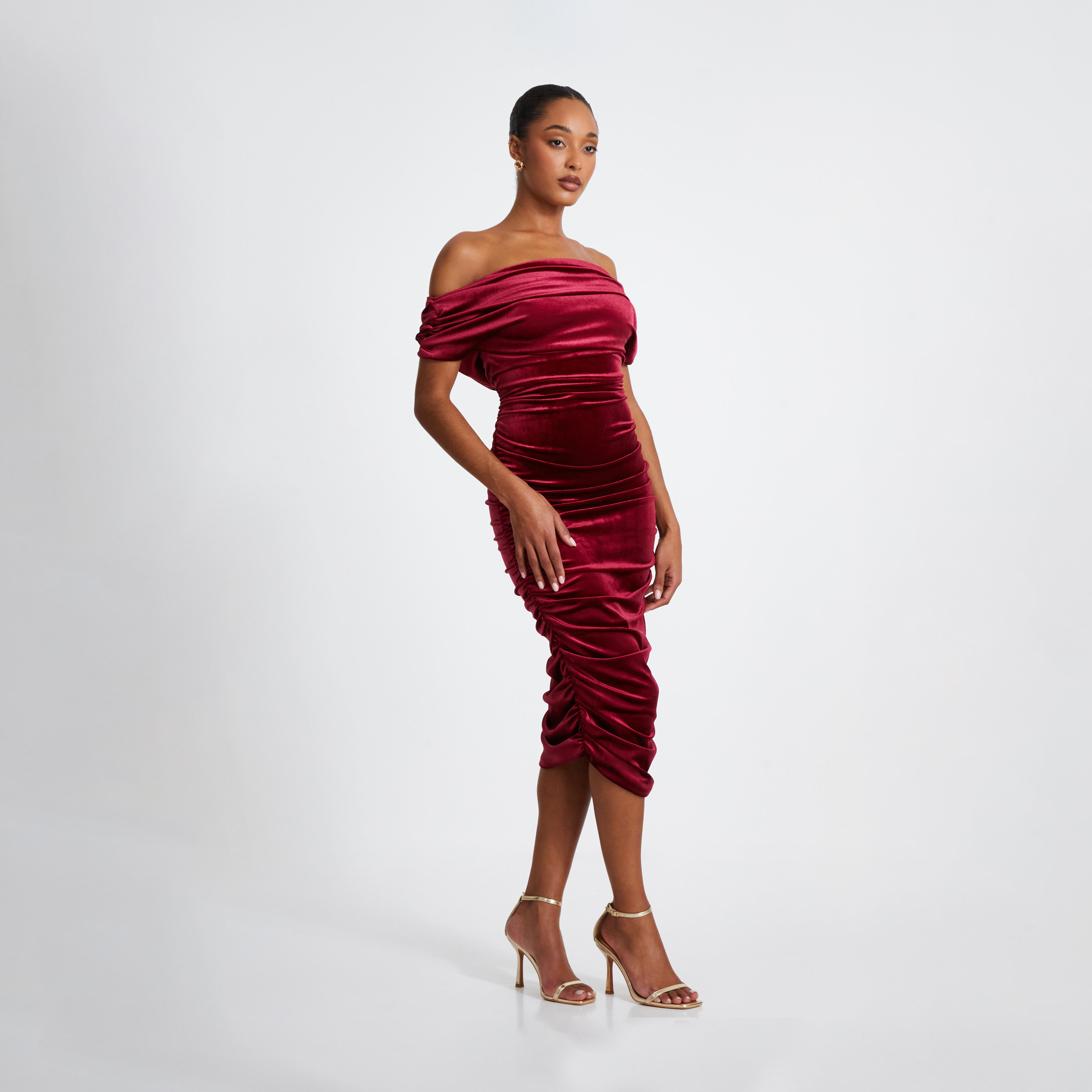 كويز-  فستان سهرة مخملي متوسط ​​الطول   التوتي وكشكشة-women-clothing-dresses-image-3