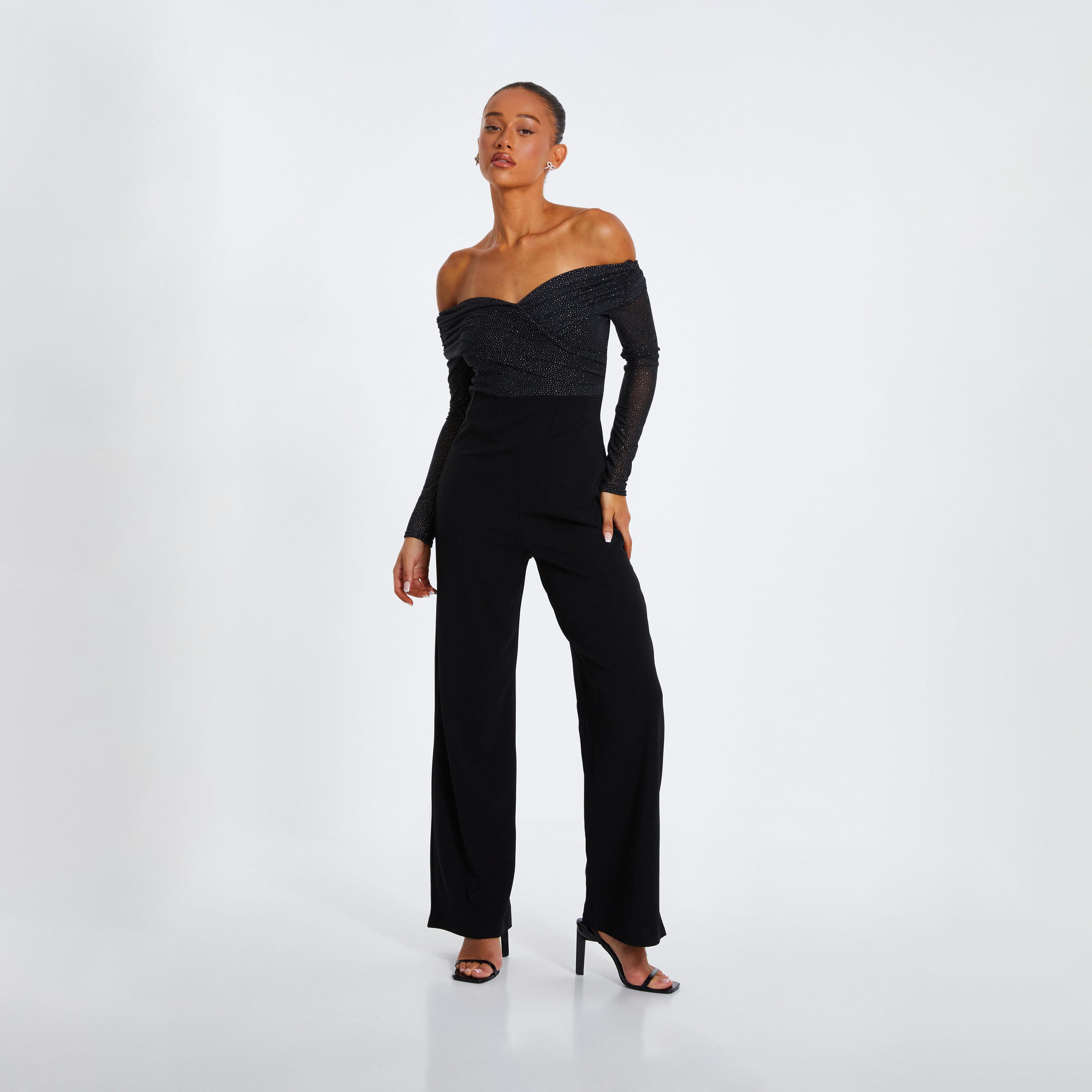 كويز-  جمبسوت سهرة من قماش الكريب سكوبا بشريط شبكي لامع أسود باردوت-women-clothing-jumpsuits-image-1