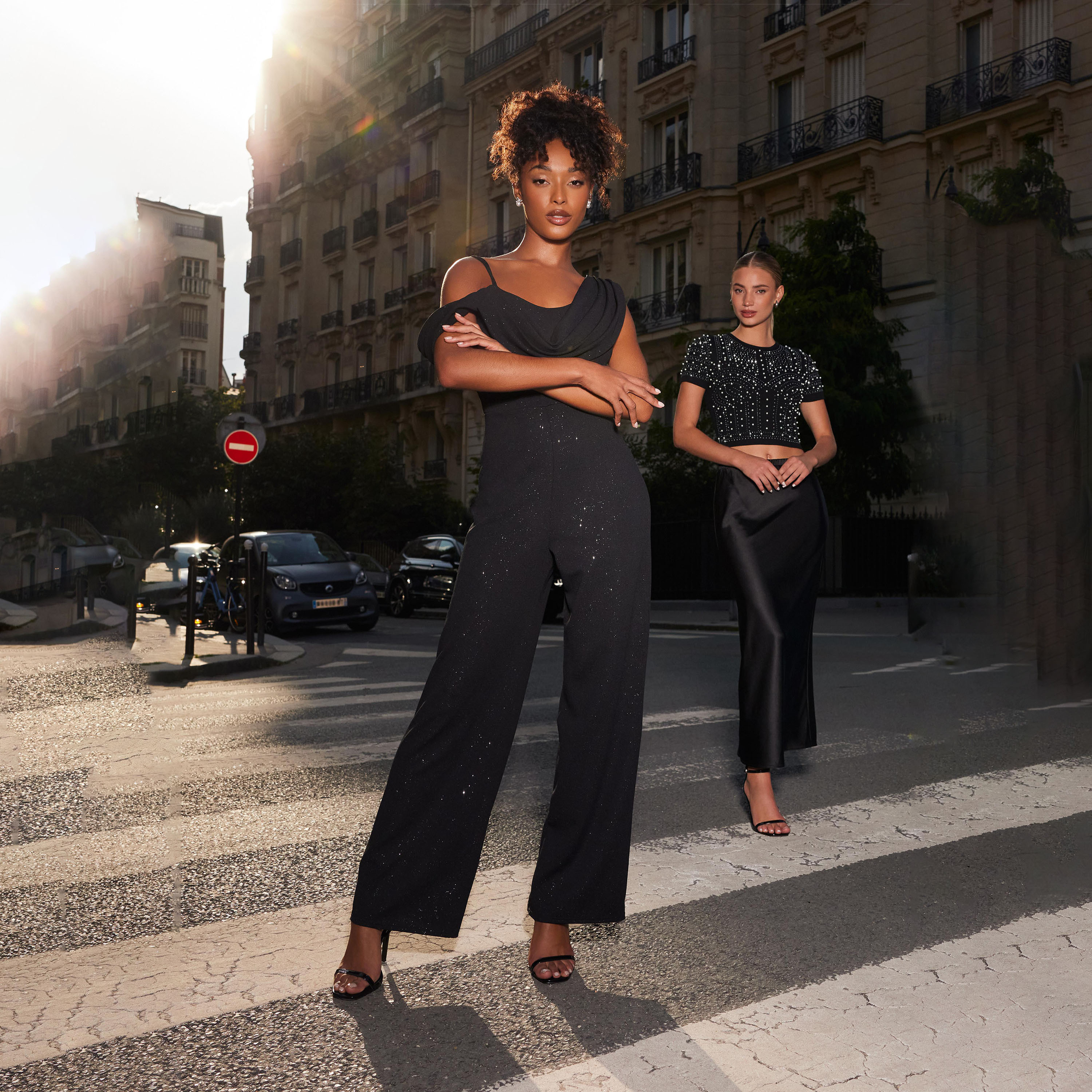 كويز-  فستان سهرة أسود وكشكشة من البالازو وأربطة أمامية من الترتر-women-clothing-jumpsuits-image-1