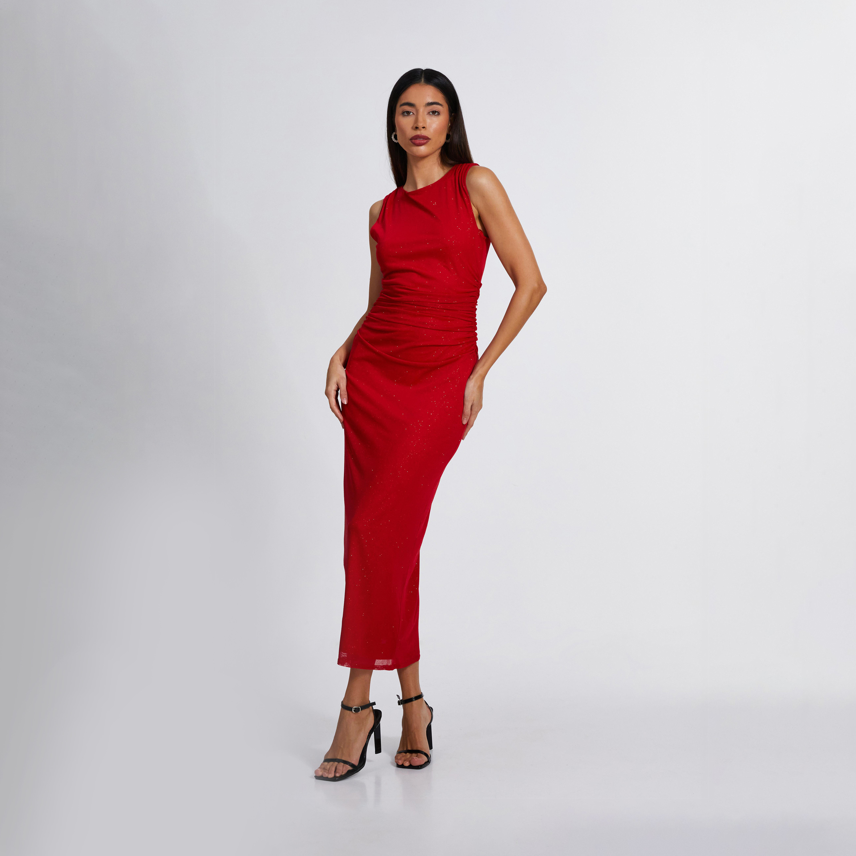 كويز-  فستان ميداكسي أحمر لامع من القماش الشبكي برقبة على شكل قارب-women-clothing-dresses-image-1