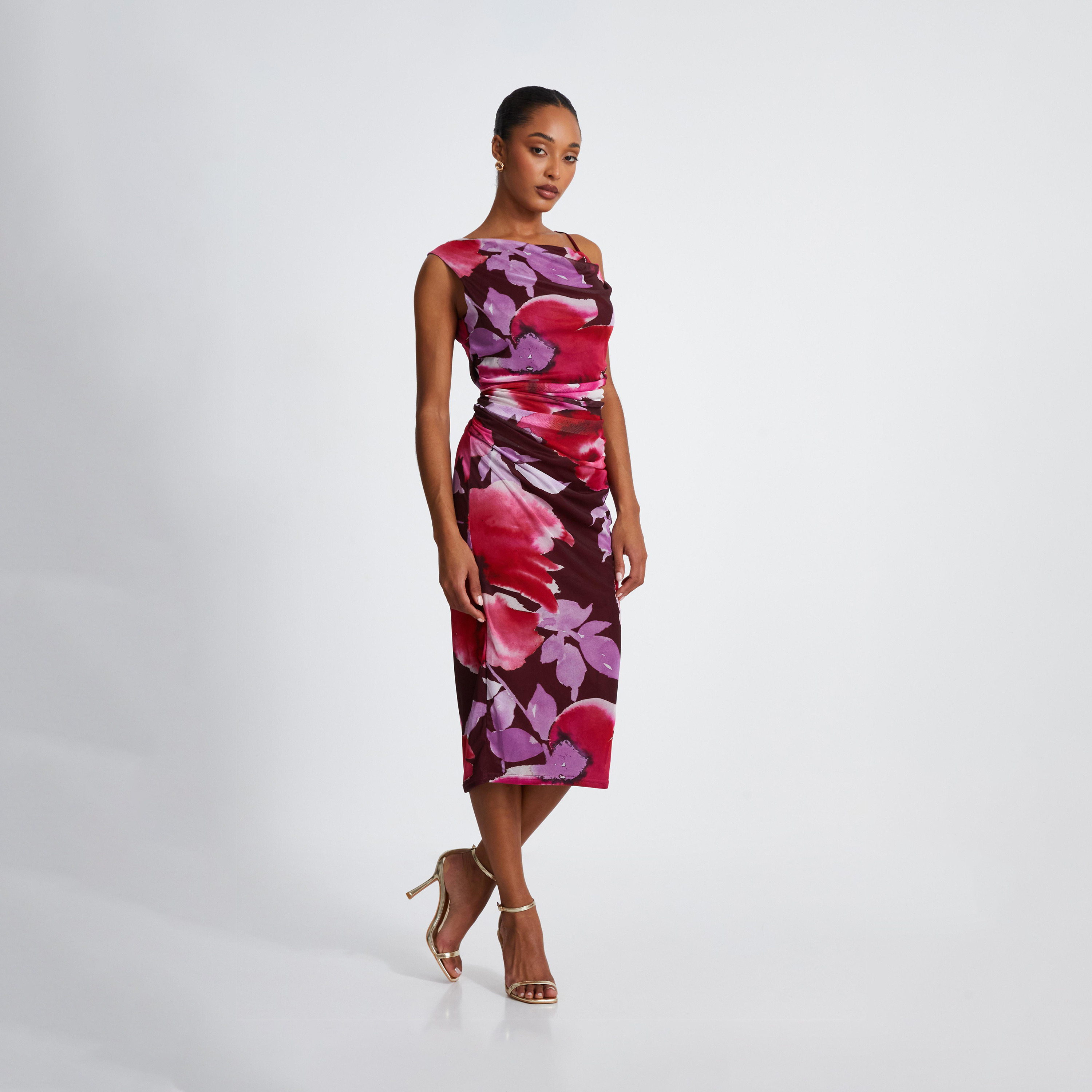 كويز-  فستان ميداكسي غير متماثل منقوش بالزهور-women-clothing-dresses-image-3