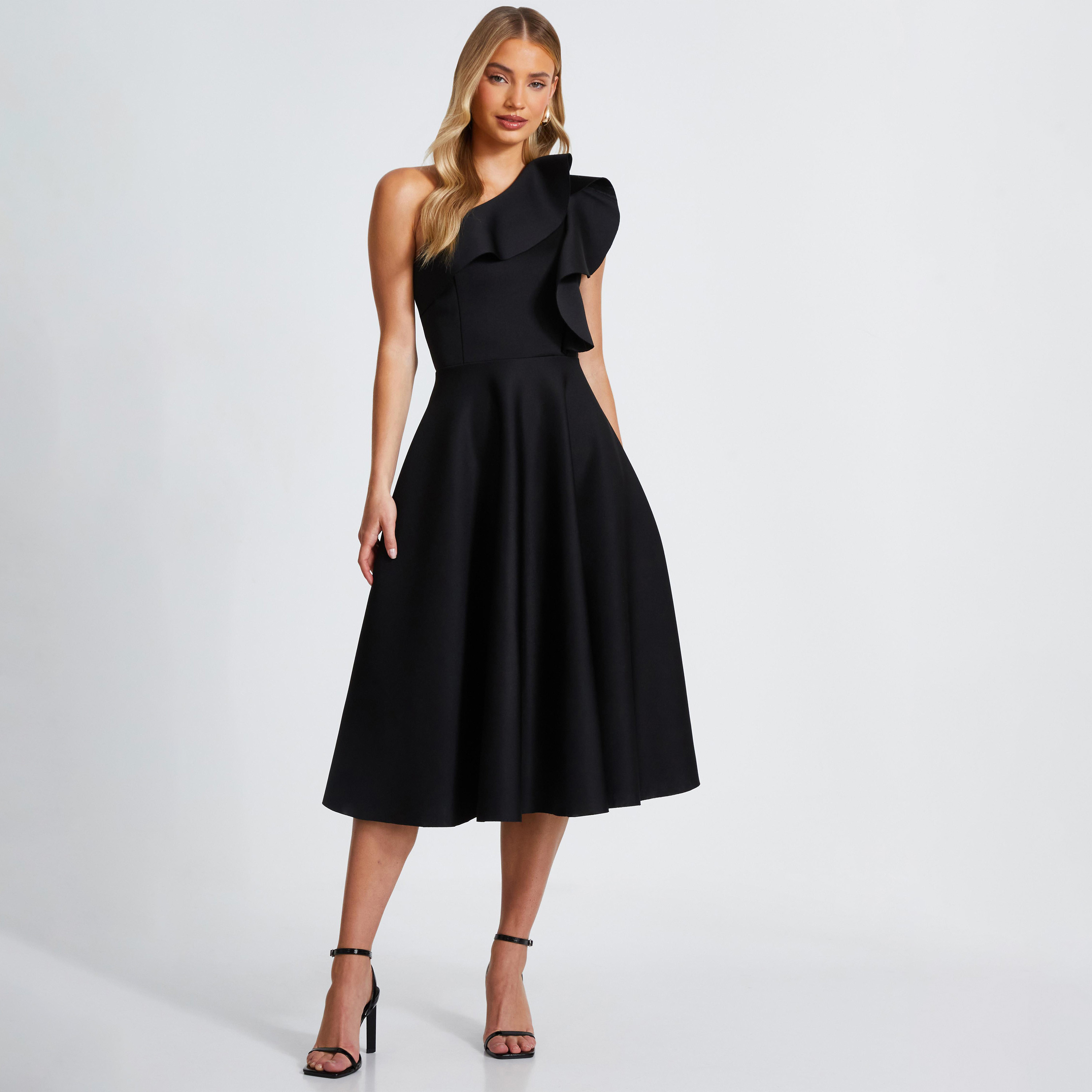 كويز-  فستان أسود ميداكسي بقصة من قماش بوبلين وخصر شفاف-women-clothing-dresses-image-1