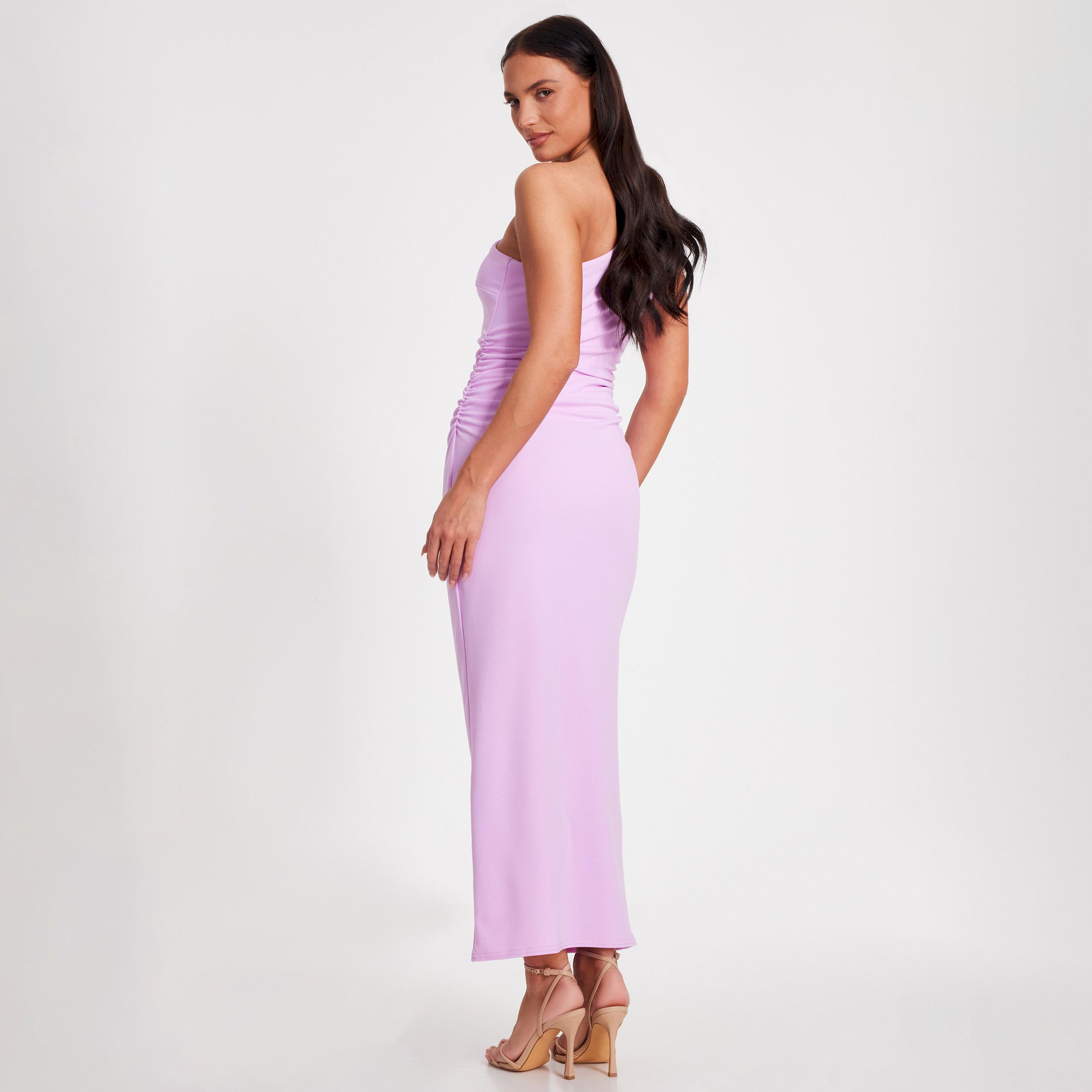 كويز-  فستان ماكسي أرجواني من قماش سكوبا كريب بكتف واحد وبتفاصيل مشبك-women-clothing-dresses-image-3