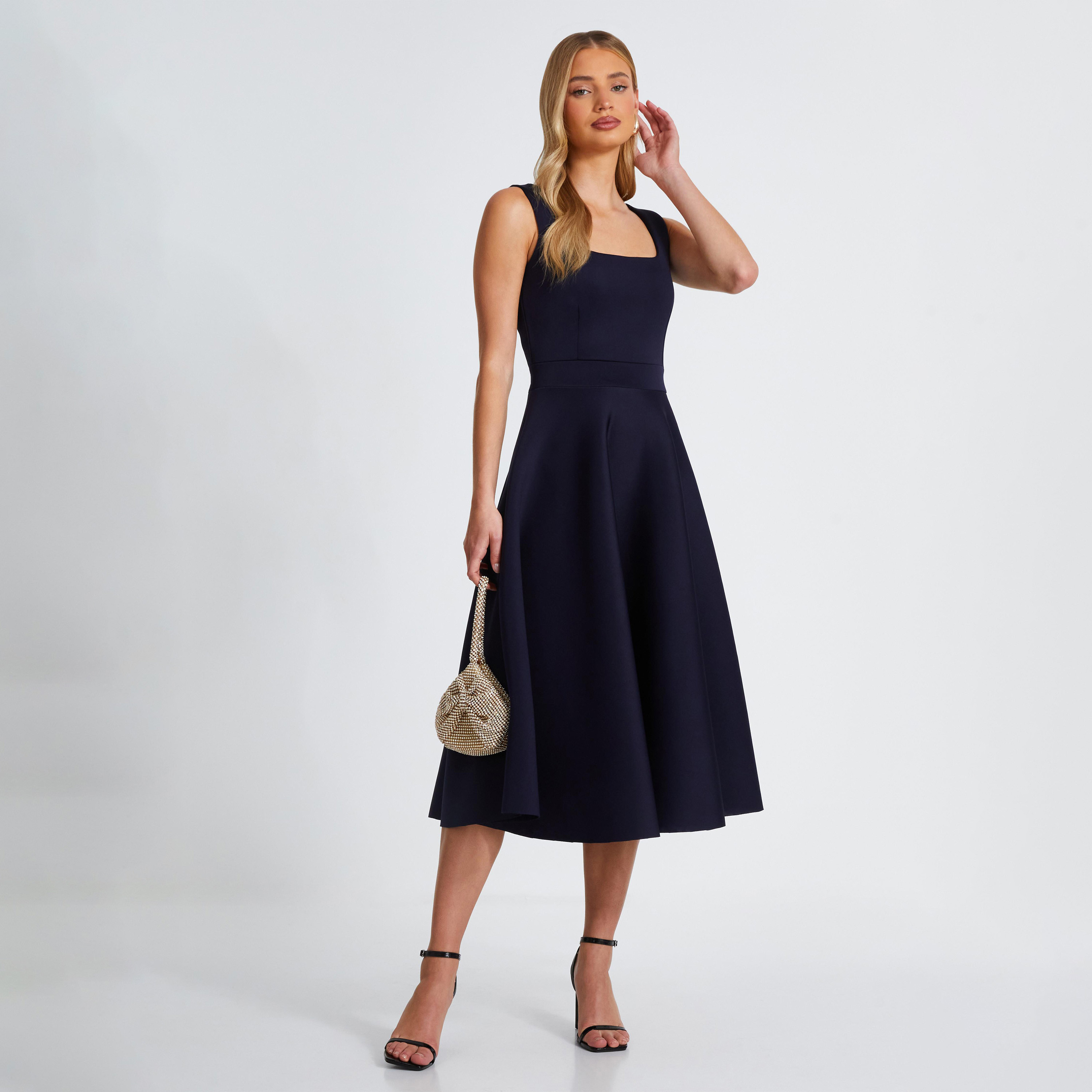 كويز-  فستان سكيتر أزرق داكن بياقة مربعة من فوم سكوبا-women-clothing-dresses-image-1