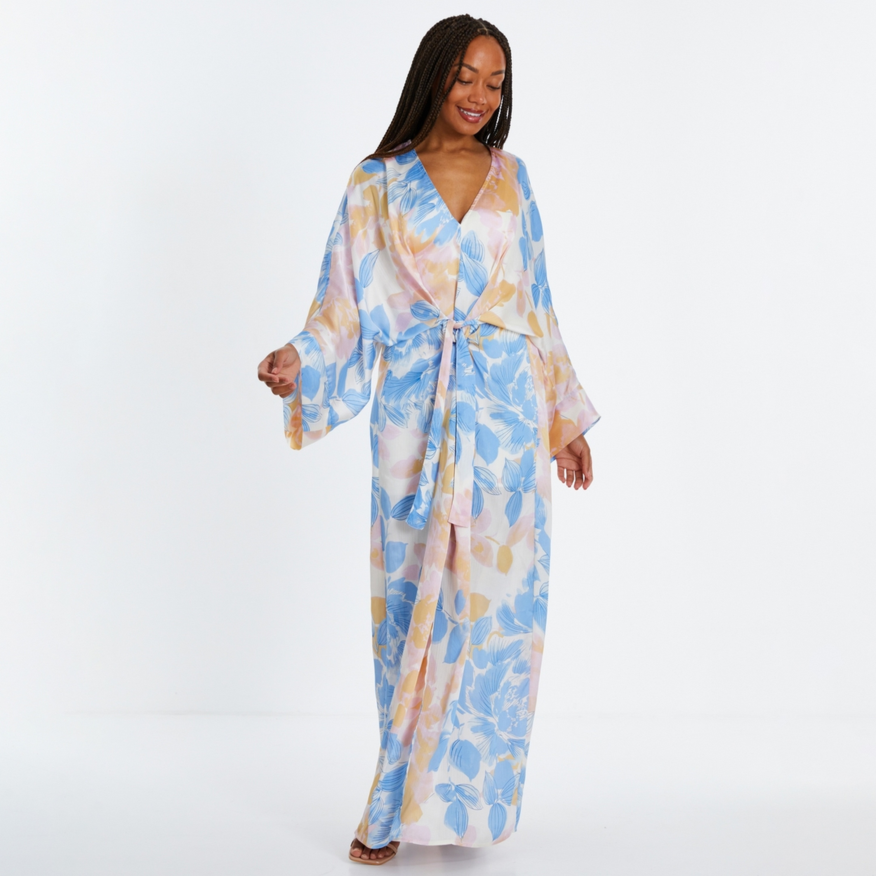 قفطان ماكسي نسائي متعدد الألوان بأكمام واسعة من الساتان المزهر من كويز-women-clothing-dresses-image-1