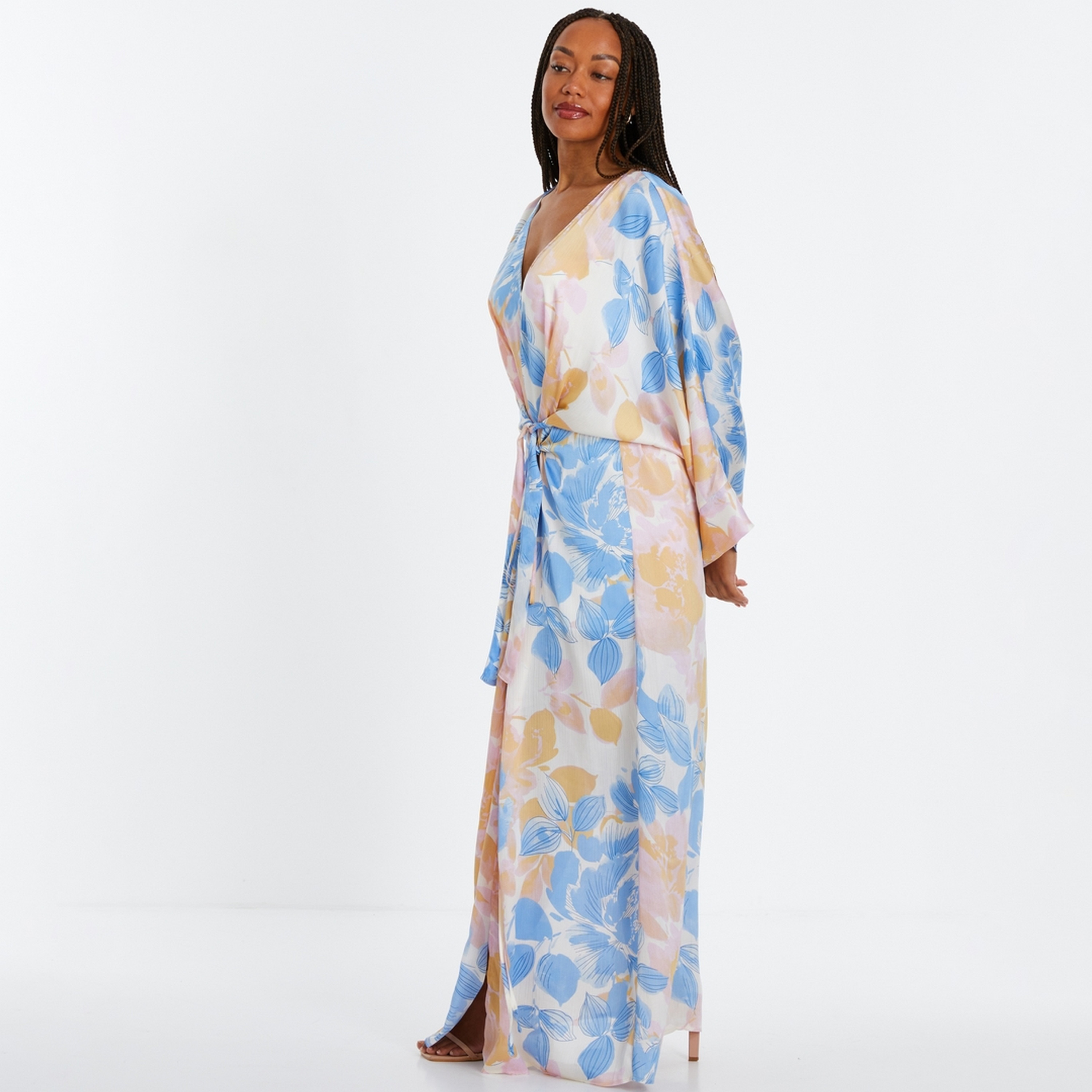 قفطان ماكسي نسائي متعدد الألوان بأكمام واسعة من الساتان المزهر من كويز-women-clothing-dresses-image-2
