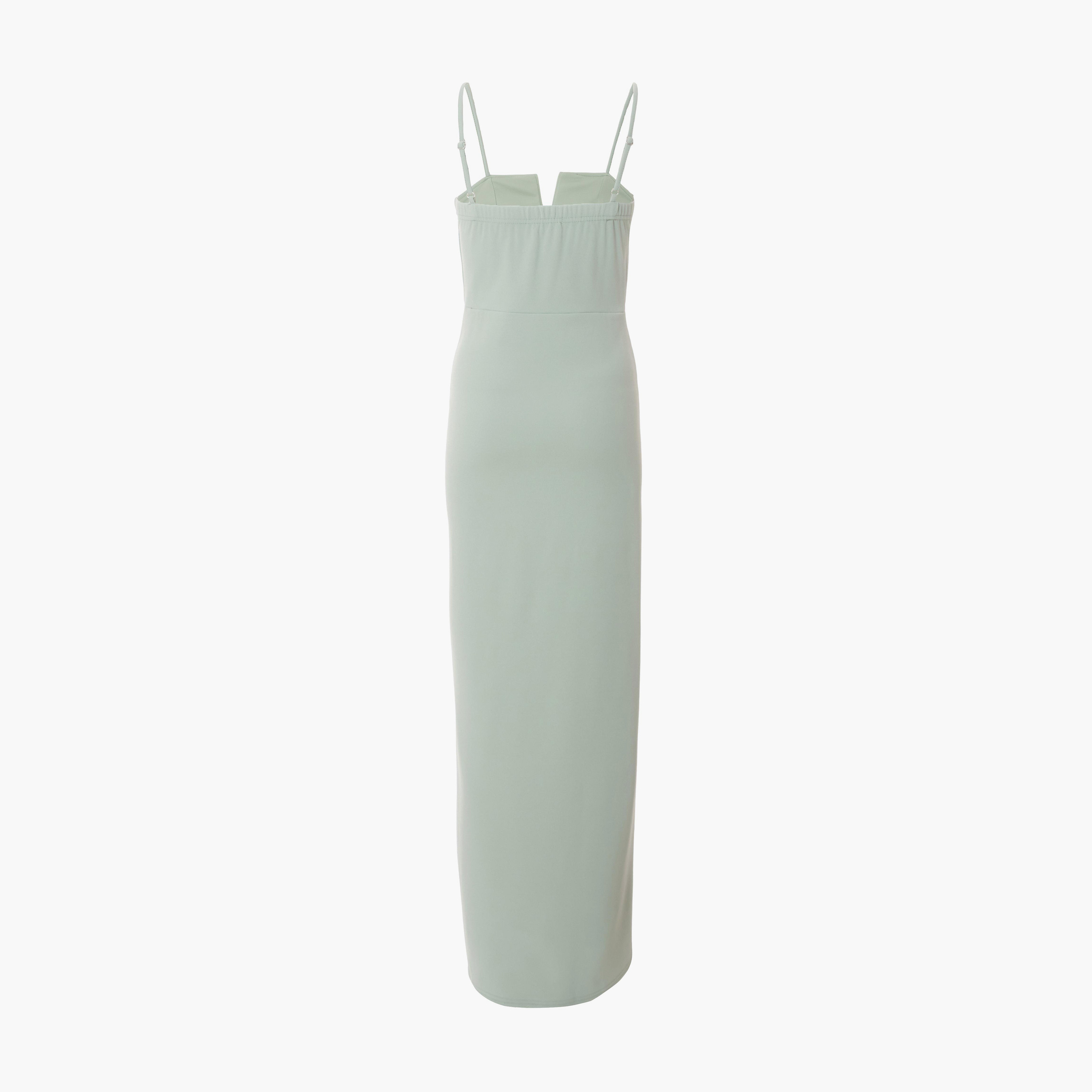 كويز-  فستان ماكسي من قماش الكريب الرمادي الفاتح بتفاصيل تطريز ثلاثي الأبعاد-women-clothing-dresses-image-6