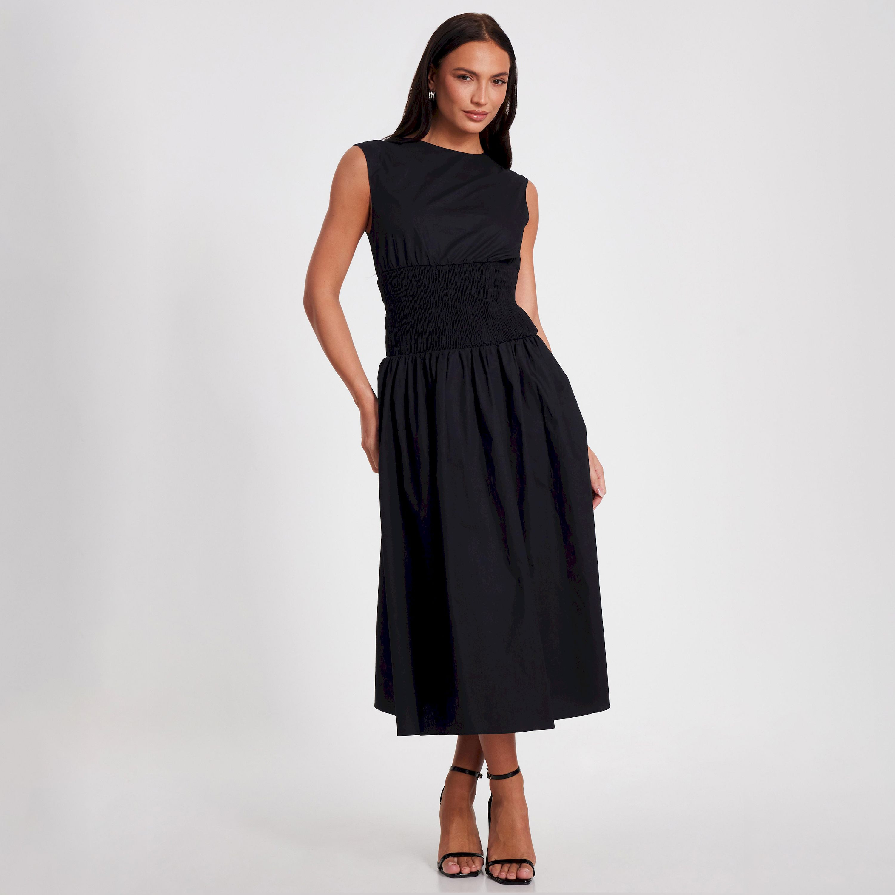 كويز-  فستان بطول متوسط (ميداكسي) أسود بقصّة الخصر الشفاف من قماش البوبلين-women-clothing-dresses-image-1