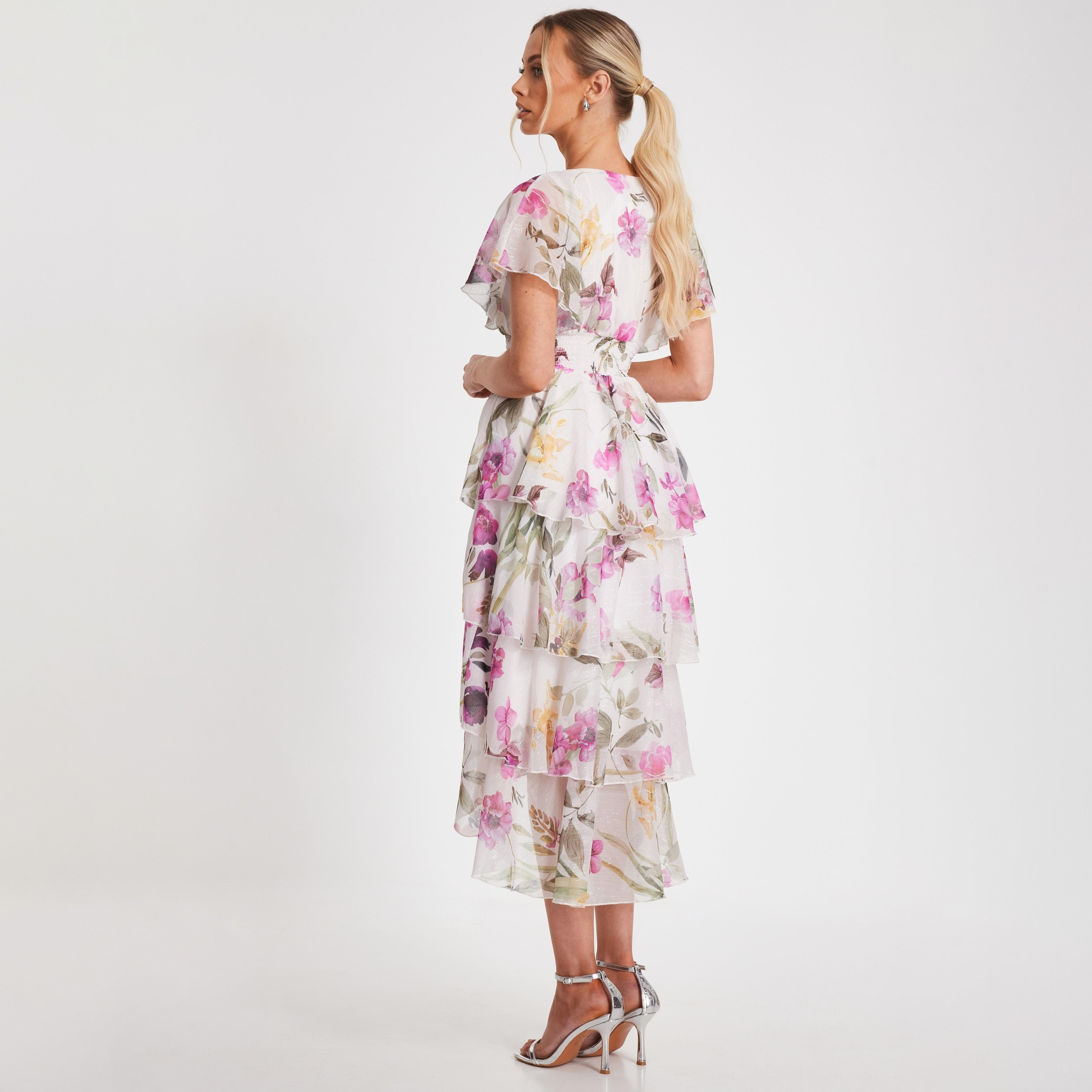 فستان ميداكسي نسائي أبيض متعدد الطبقات من الشيفون المزهر من كويز-women-clothing-dresses-image-3