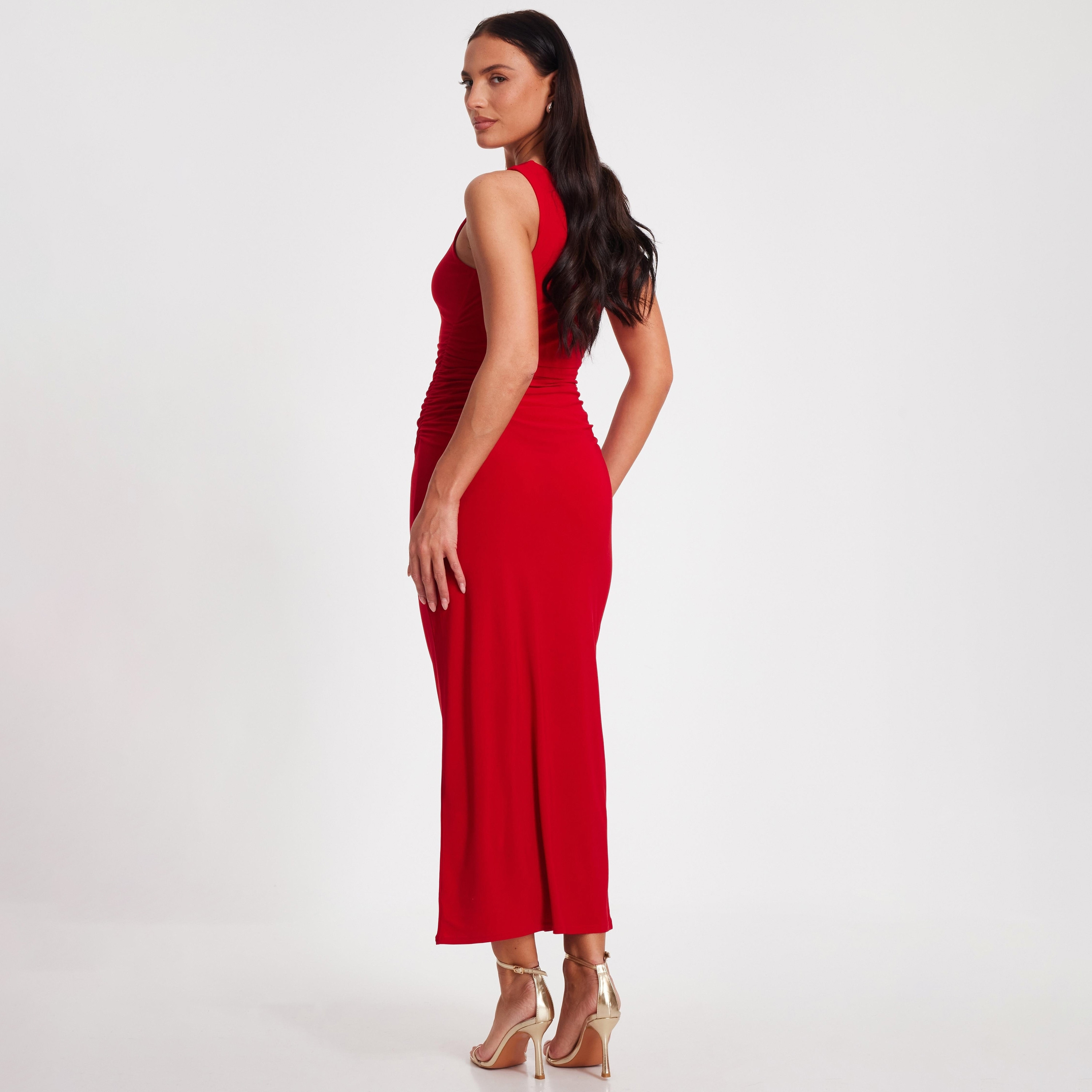 فستان أحمر ضيق متوسط الطول بفتحة رقبة غير متماثلة من كويز-women-clothing-dresses-image-3