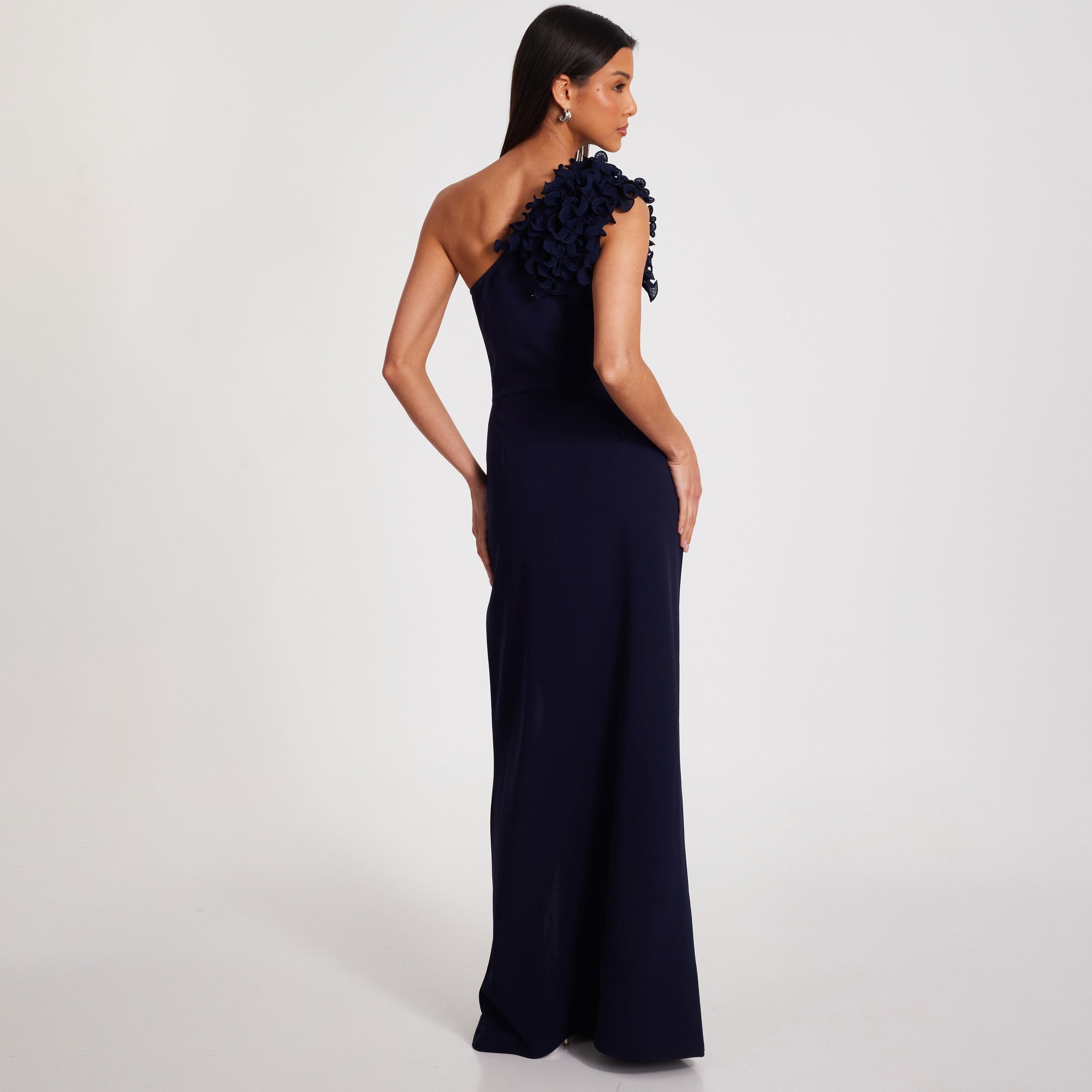 فستان ماكسي أزرق داكن بكشكشة وكتف واحد وشق للنساء من كويز-women-clothing-dresses-image-3